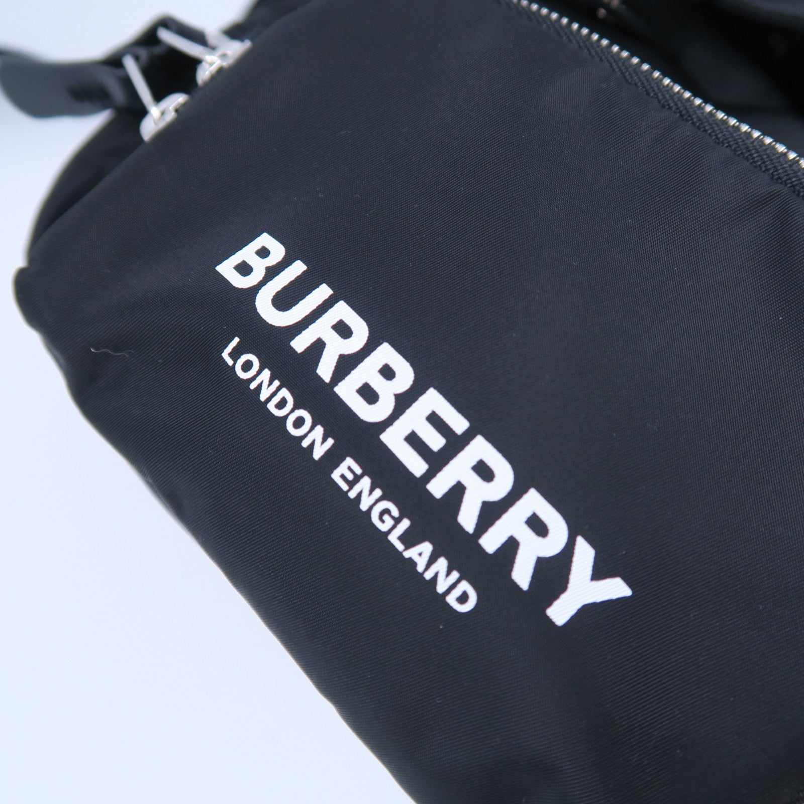 BURBERRY 尼龍Backpack銀扣背包黑色