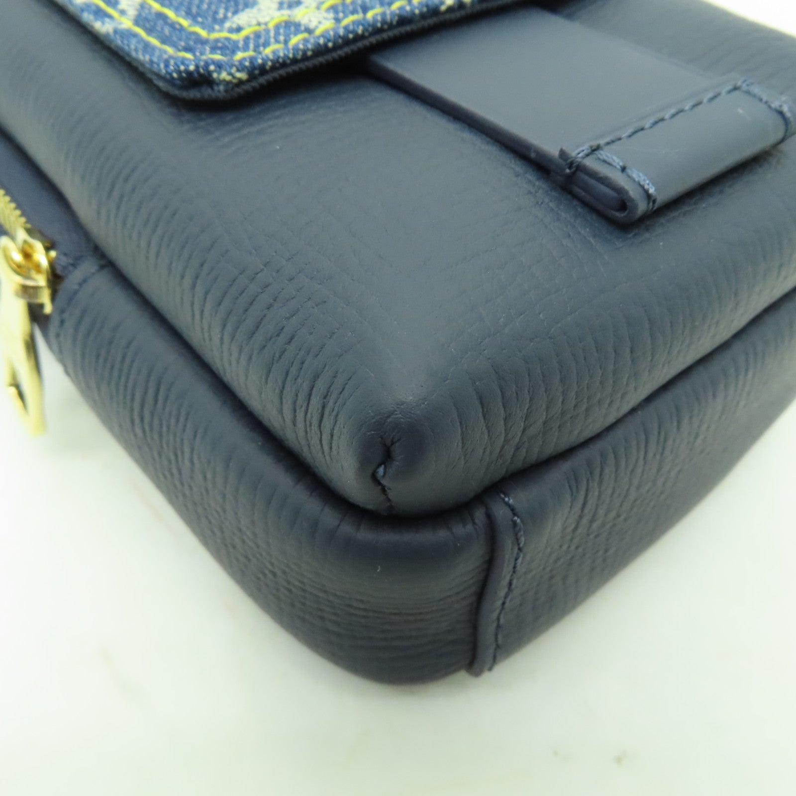 LOUIS VUITTON Monogram Denim Flap Double Phone Pouch金扣肩背袋深藍色