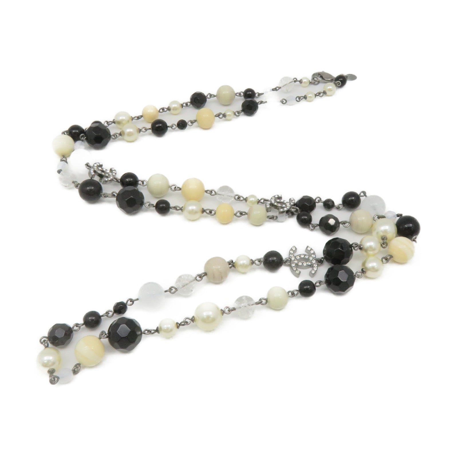 CHANEL Metal/Imitation Pearl CC Necklace Pearl/Clear/Black/Silver