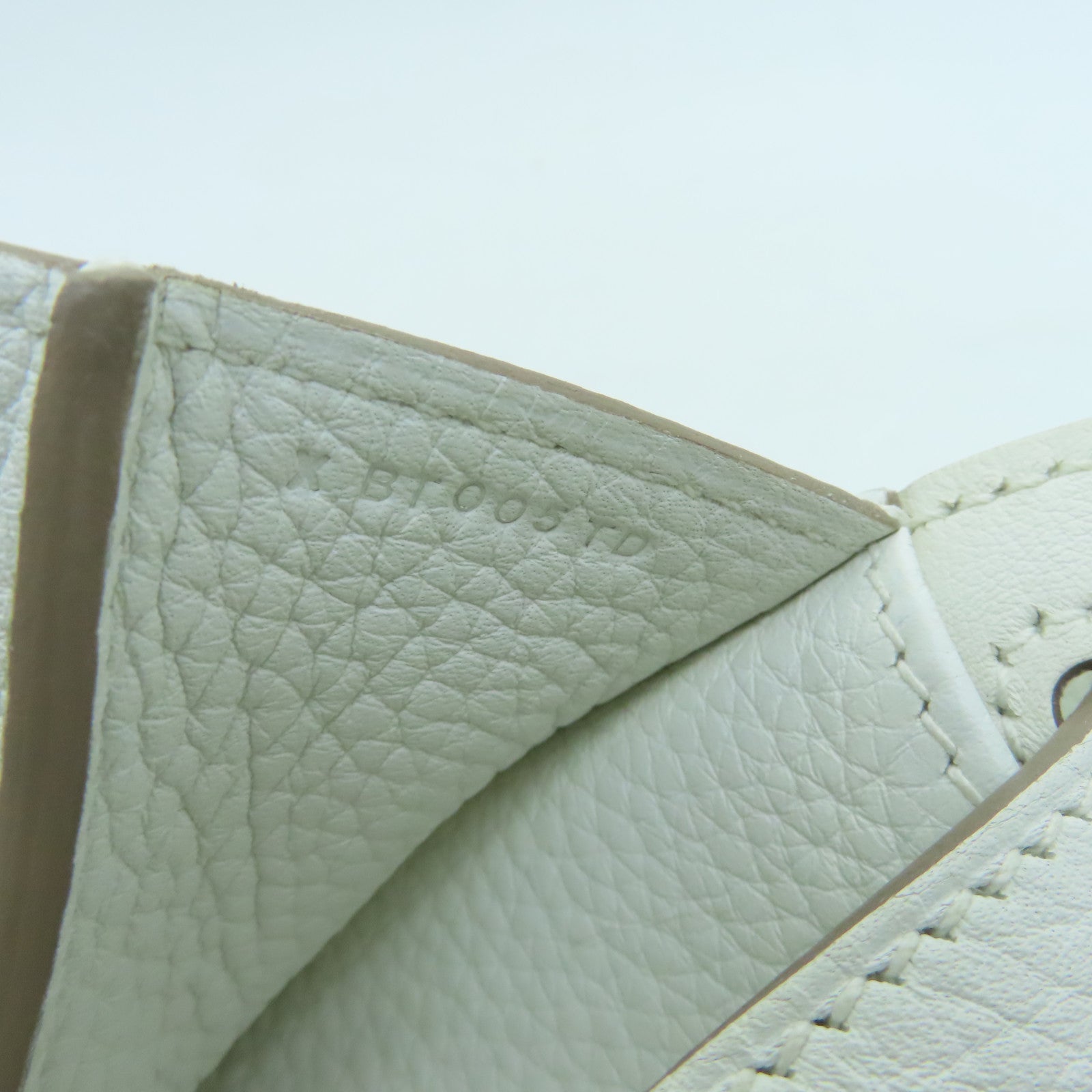 HERMES Clemence Leather Halzan 31 Silver Buckle Handle Shoulder Bag Blanc White