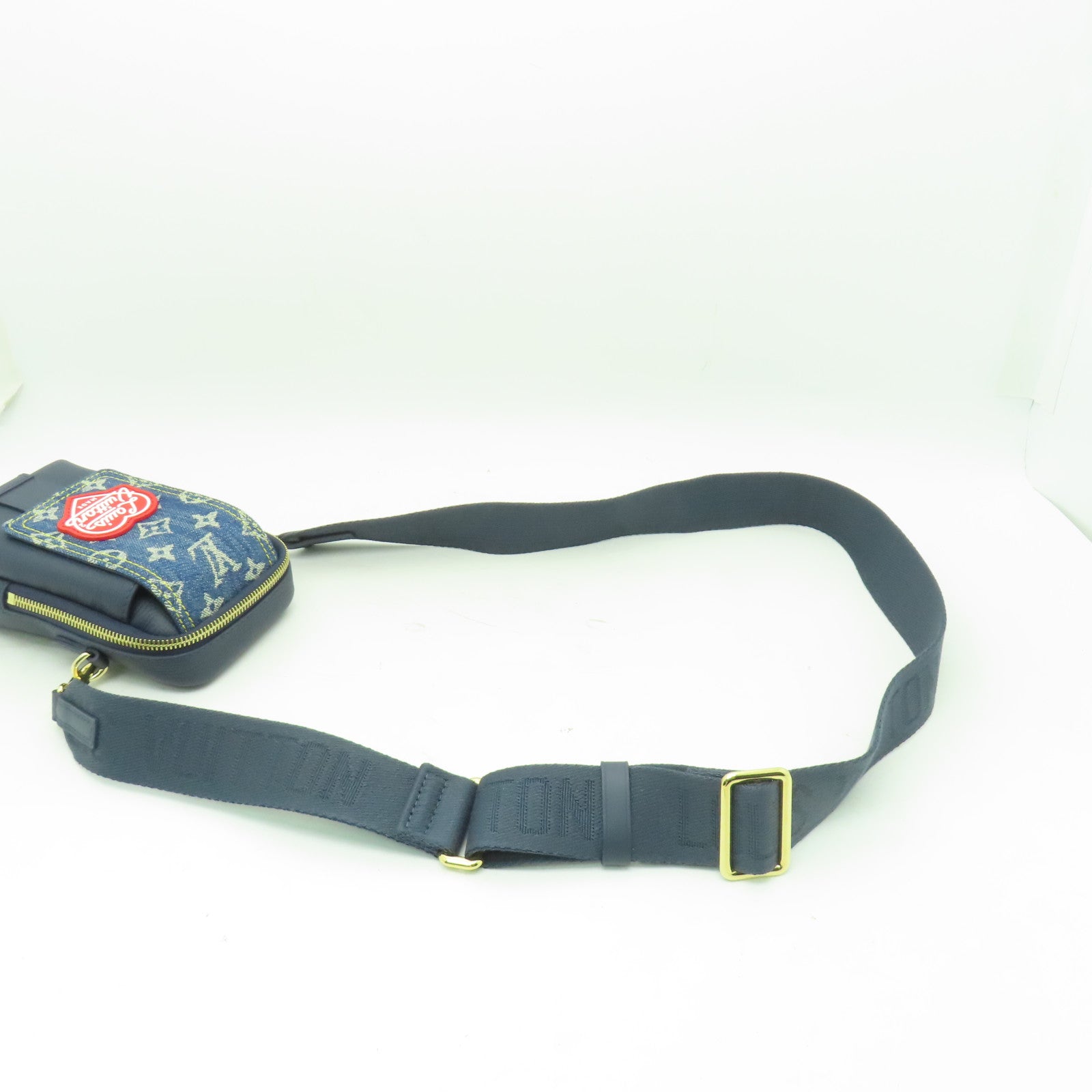 LOUIS VUITTON Monogram Denim Flap Double Phone Pouch金扣肩背袋深藍色