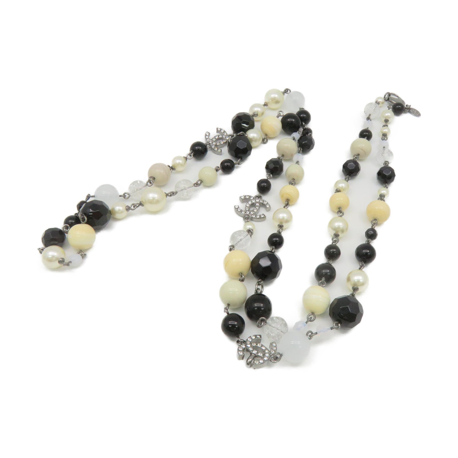 CHANEL Metal/Imitation Pearl CC Necklace Pearl/Clear/Black/Silver