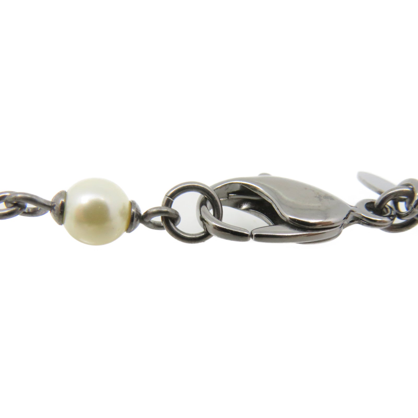 CHANEL Metal/Imitation Pearl CC Necklace Pearl/Clear/Black/Silver