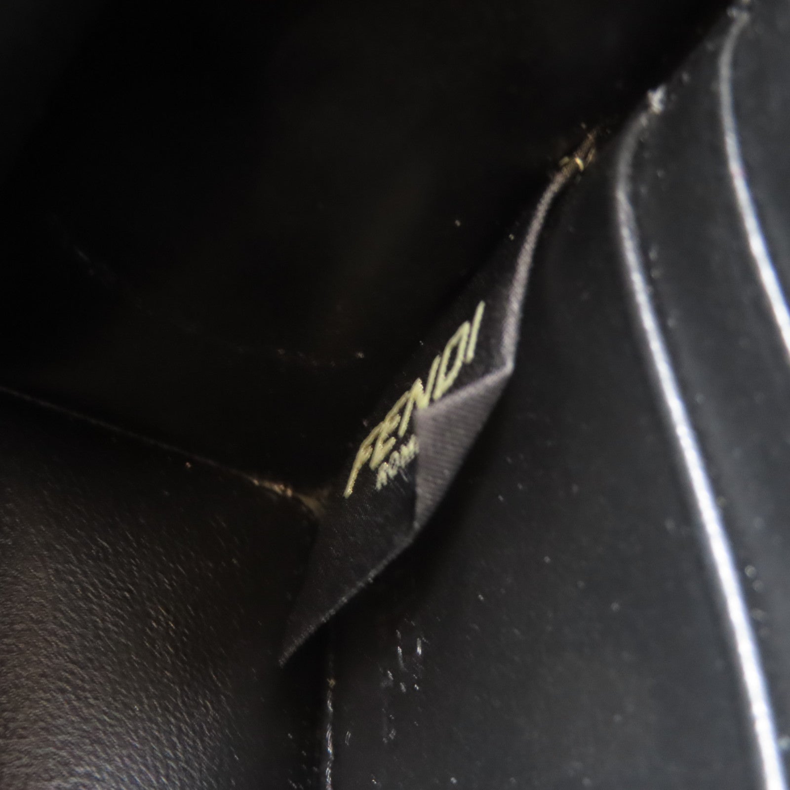 FENDI 牛皮皮革FF Diamonds Woc金扣肩背袋黑色