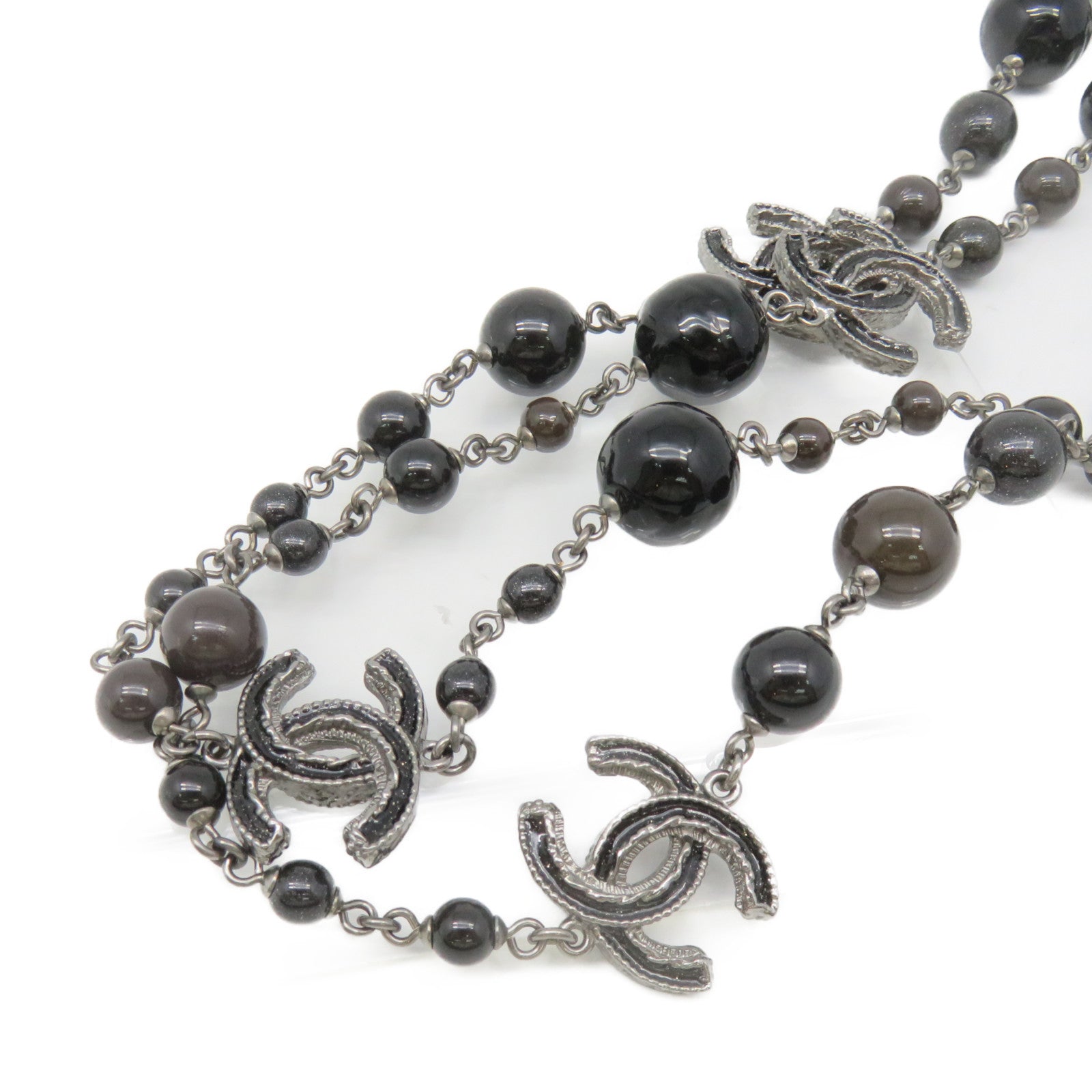 CHANEL Metal / Imitation Pearl CC Necklace Black