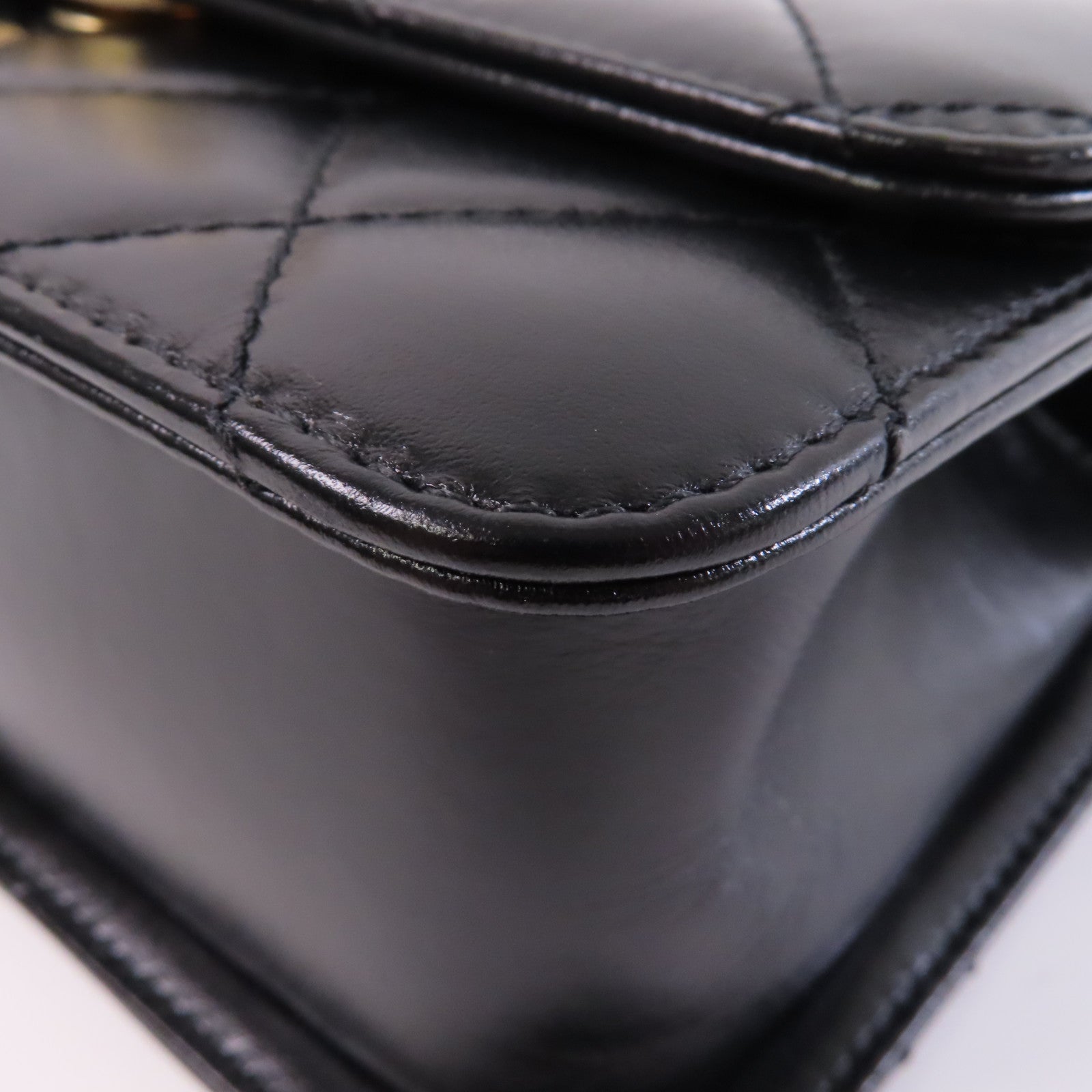 CHANEL 菱格牛皮皮革Chain Shoulder Bag金扣鏈帶肩背袋黑色
