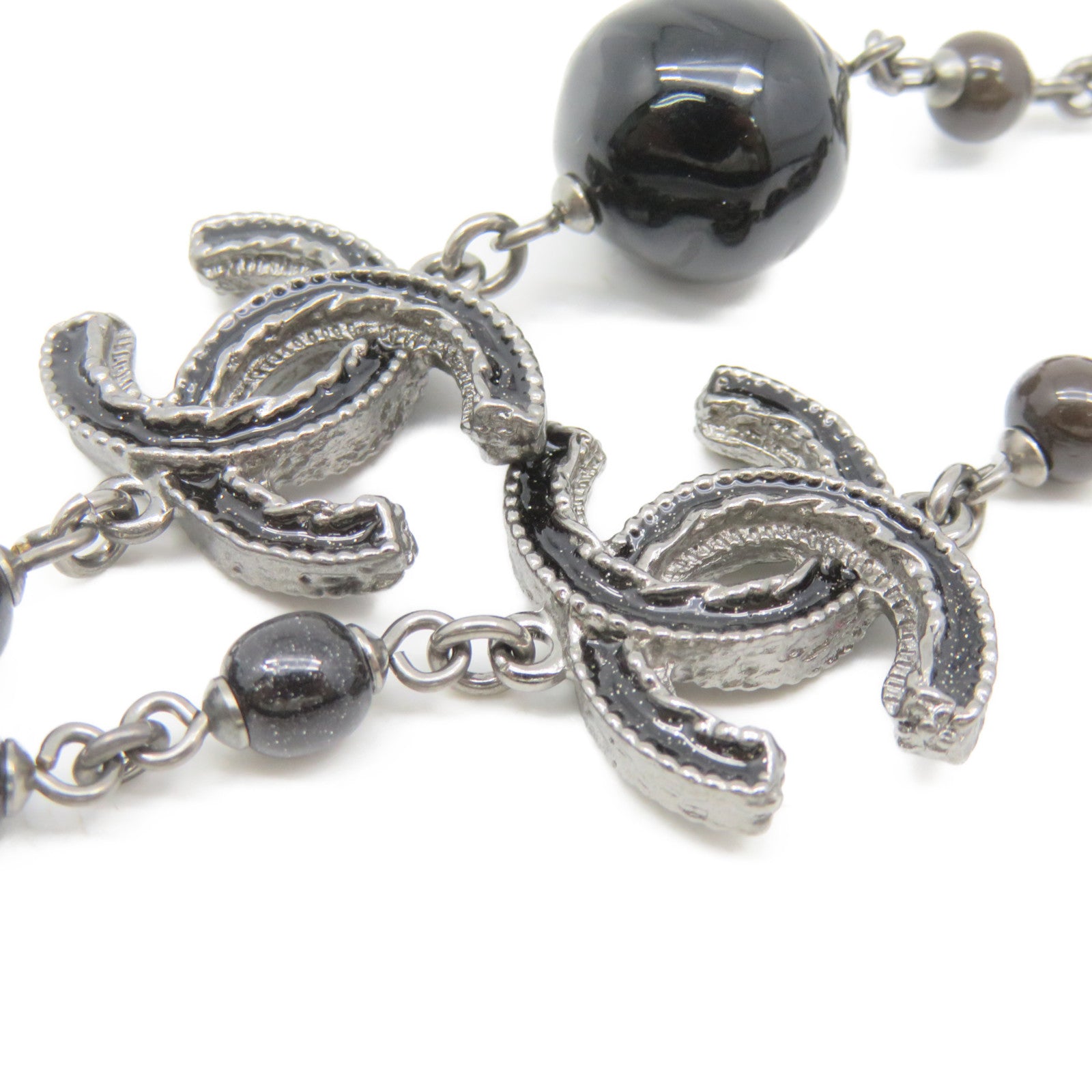CHANEL Metal / Imitation Pearl CC Necklace Black