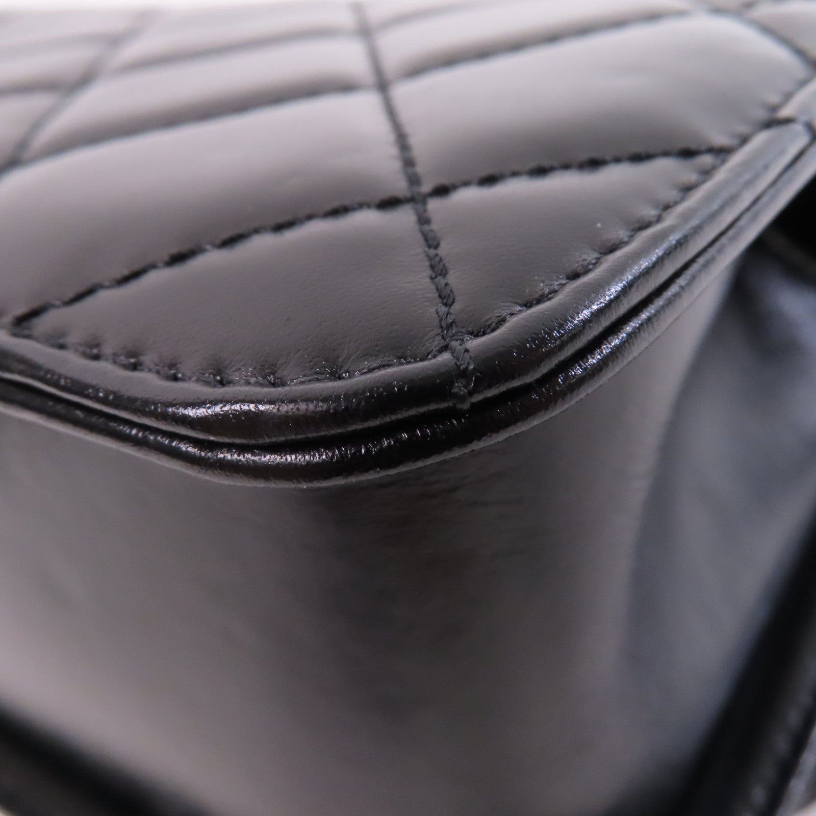 CHANEL 菱格牛皮皮革Chain Shoulder Bag金扣鏈帶肩背袋黑色