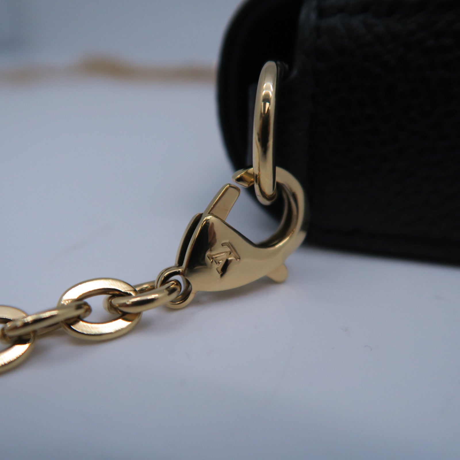LOUIS VUITTON Monogram Empreinte Felicie Pochette金扣鏈帶肩背袋黑色
