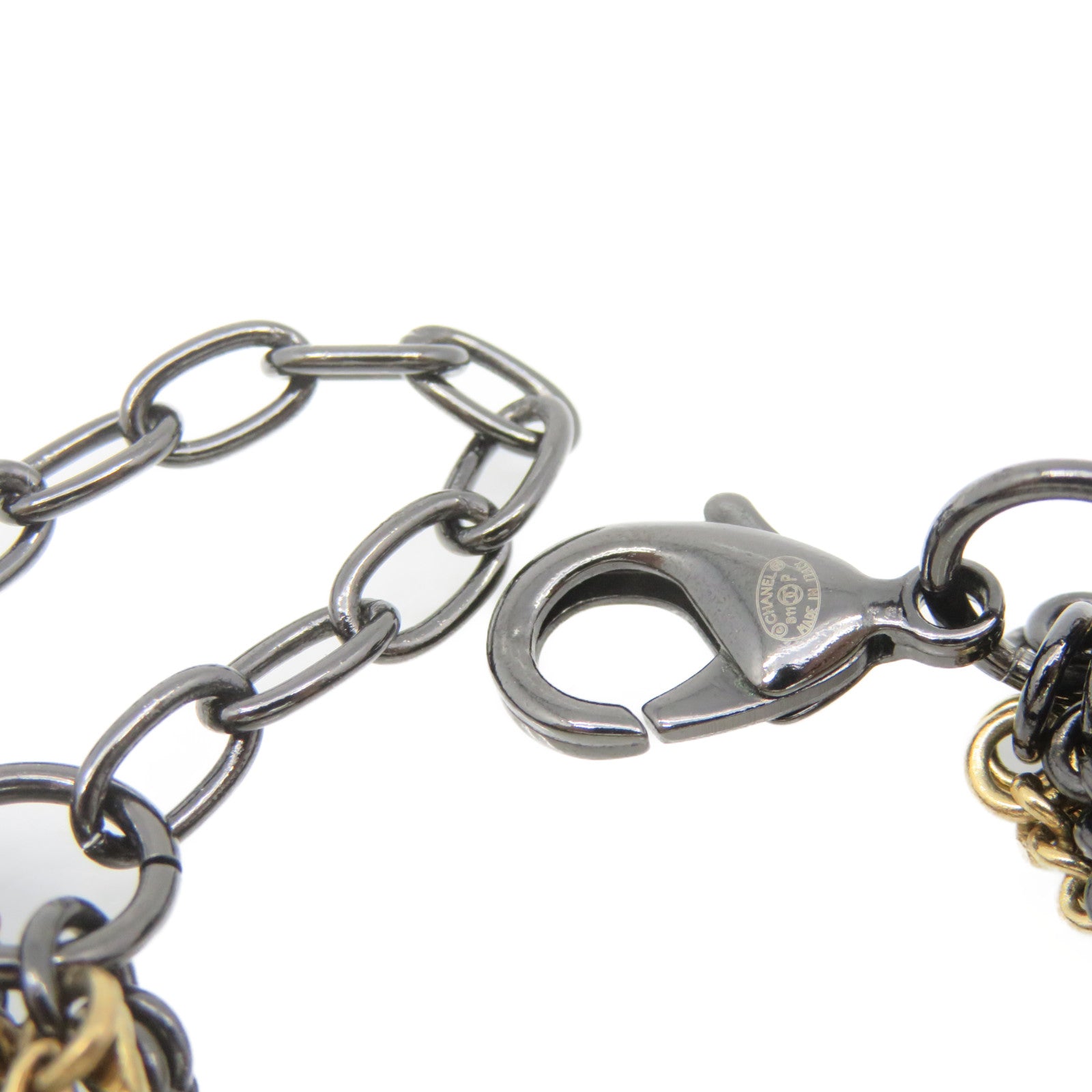 CHANEL Metal Necklace Black/Gold