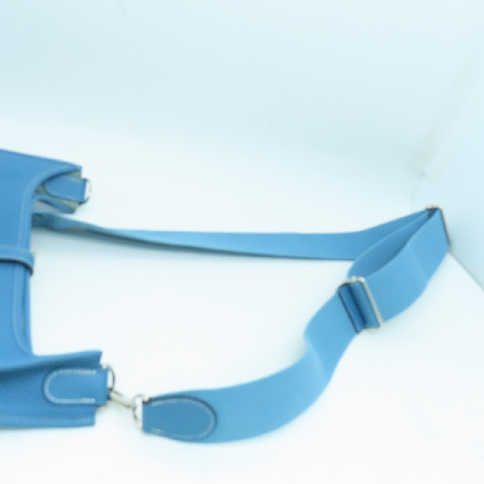 HERMES Clemence皮革Evelyne PM Shoulder Bag銀扣肩背袋藍色