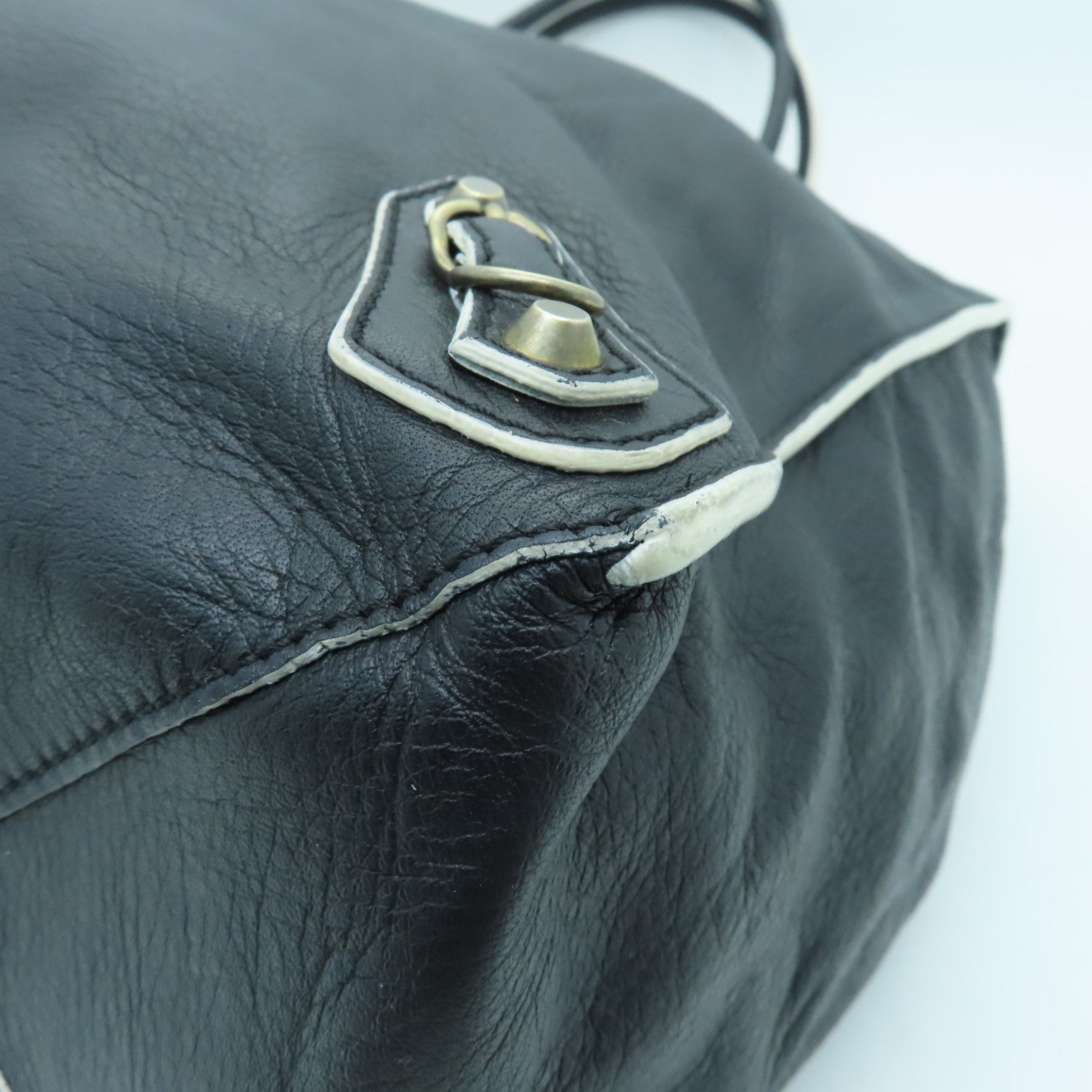 VIP【送料関税込】BALENCIAGA Smooth calfskin bag Balenciaga Smooth Calfskin Small B Bag Black – STYLISHTOP