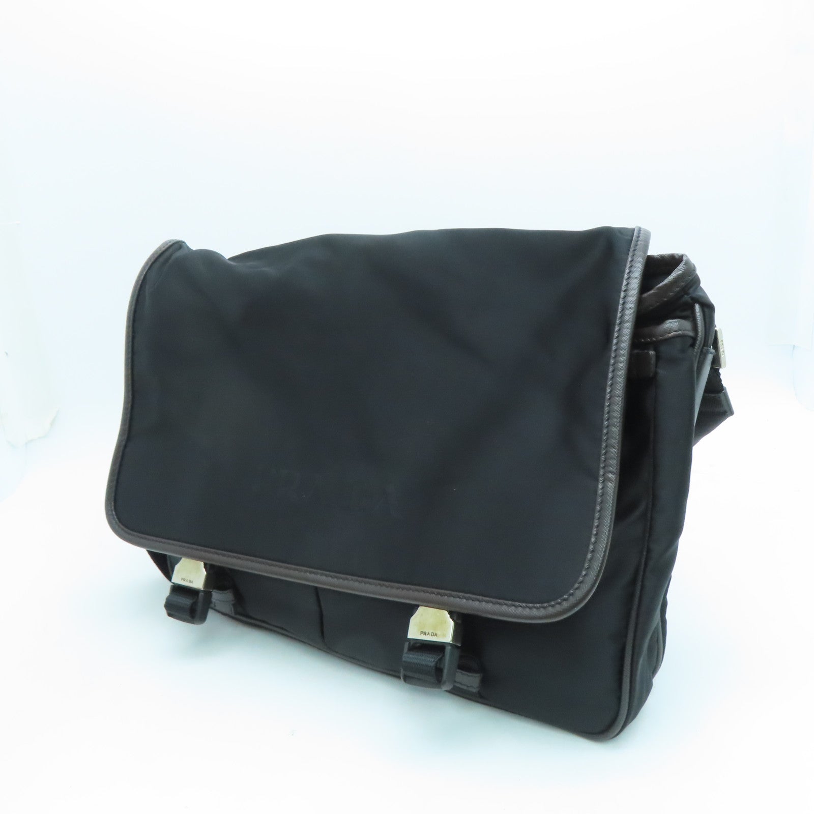 PRADA 尼龍Shoulder Bag銀色肩背袋黑色