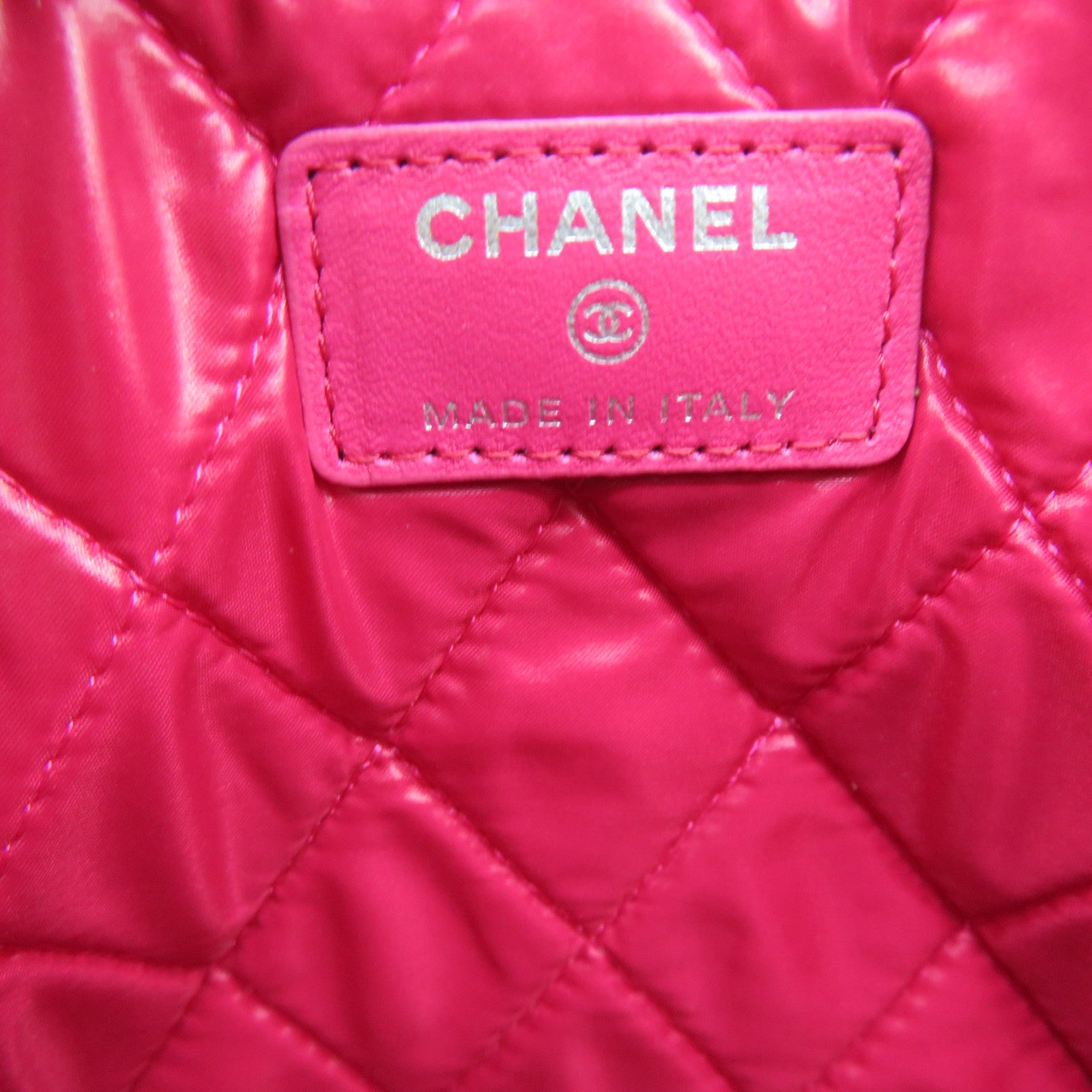CHANEL 菱格漆皮皮革Clutch銀扣手拿包粉紅色