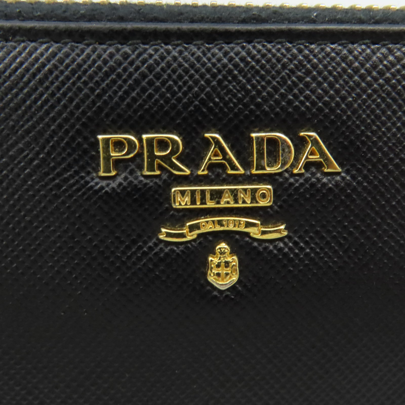 PRADA Saffiano皮革Zipper Long Wallet拉鏈長錢包黑色