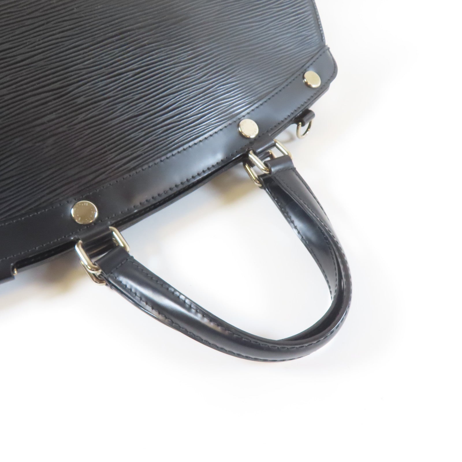 LOUIS VUITTON Epi Bera MM銀扣手挽肩背兩用袋黑色