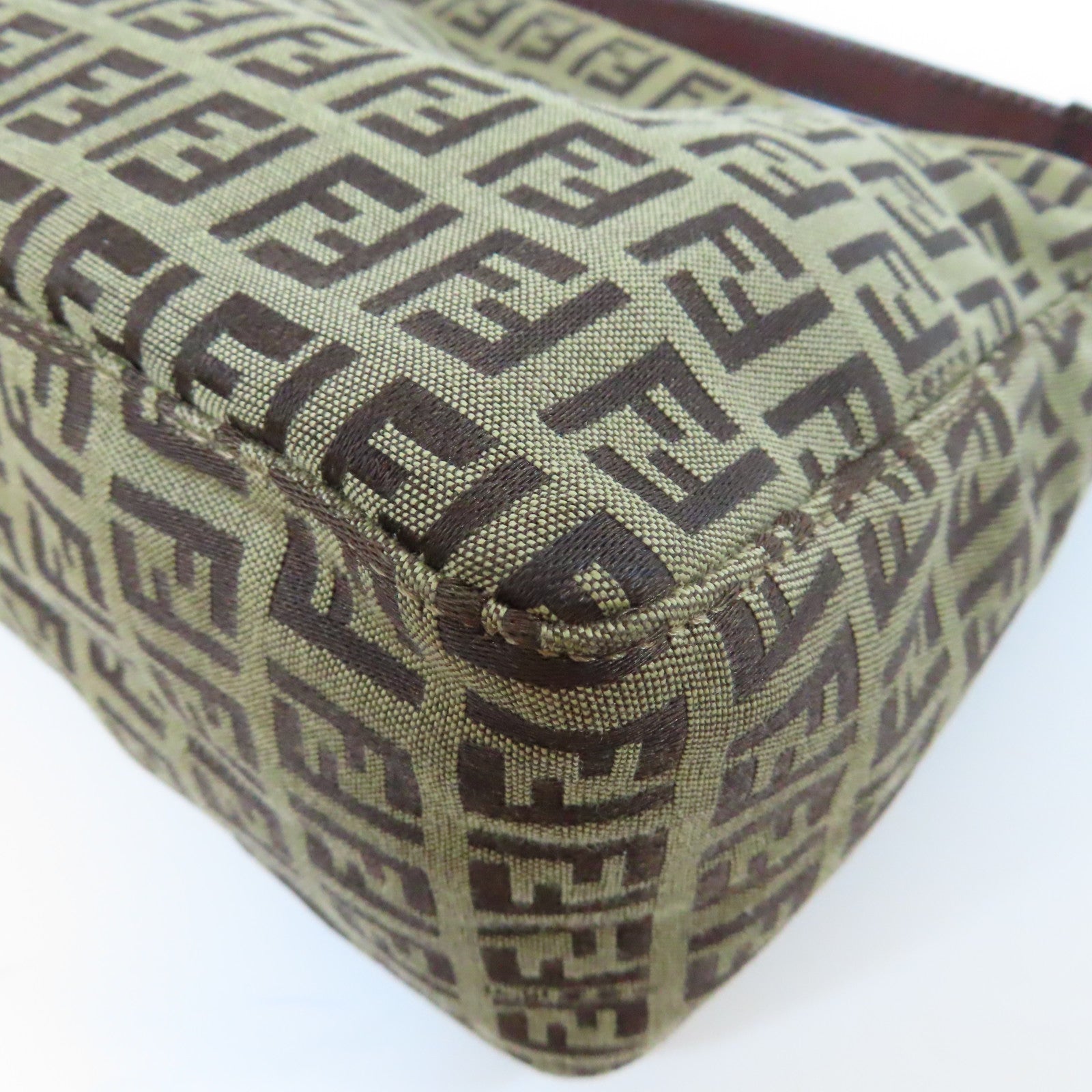 FENDI 帆布Zucchino金扣手挽袋啡色