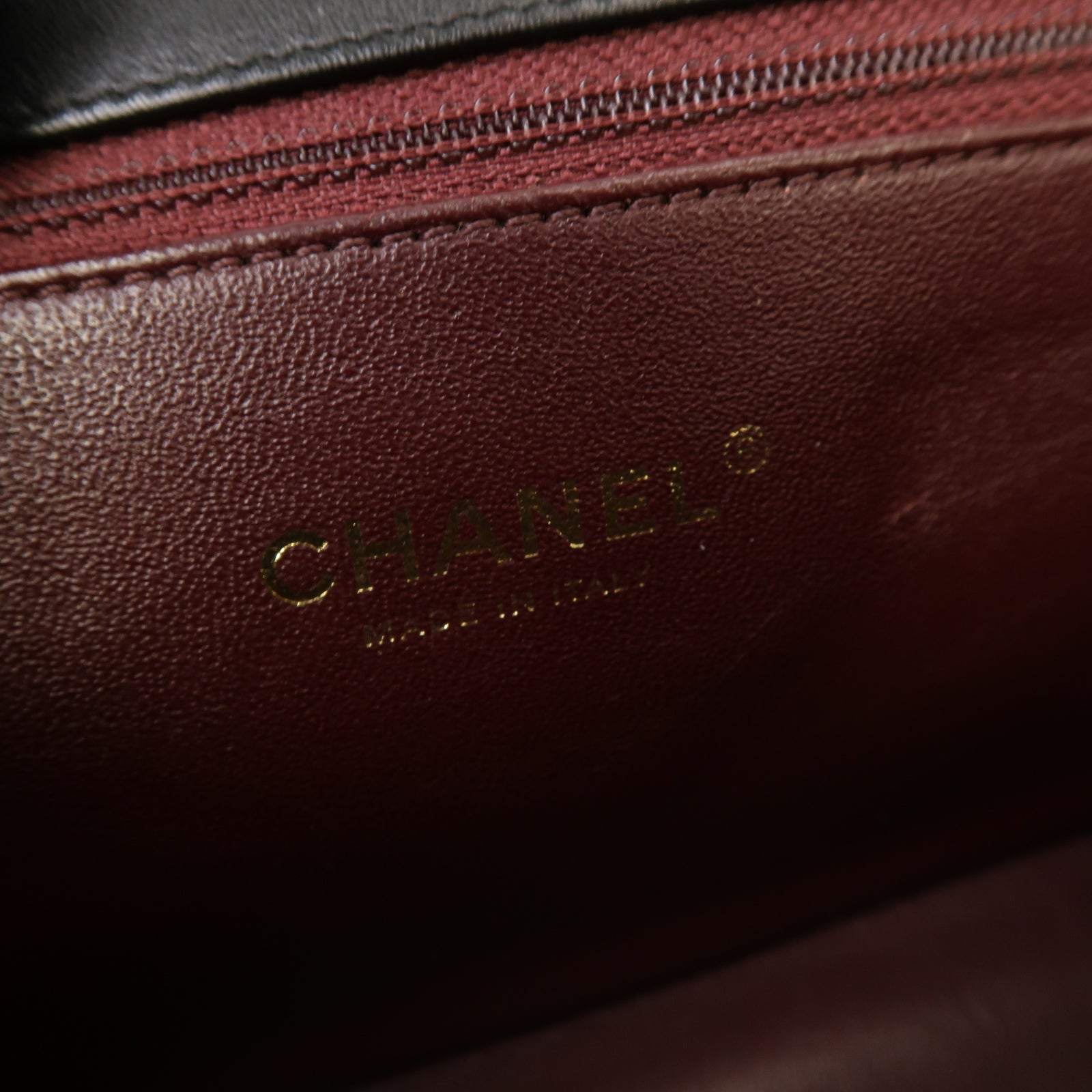CHANEL 菱格Caviar皮革Chain Shoulder Bag金扣鏈帶肩背袋黒色