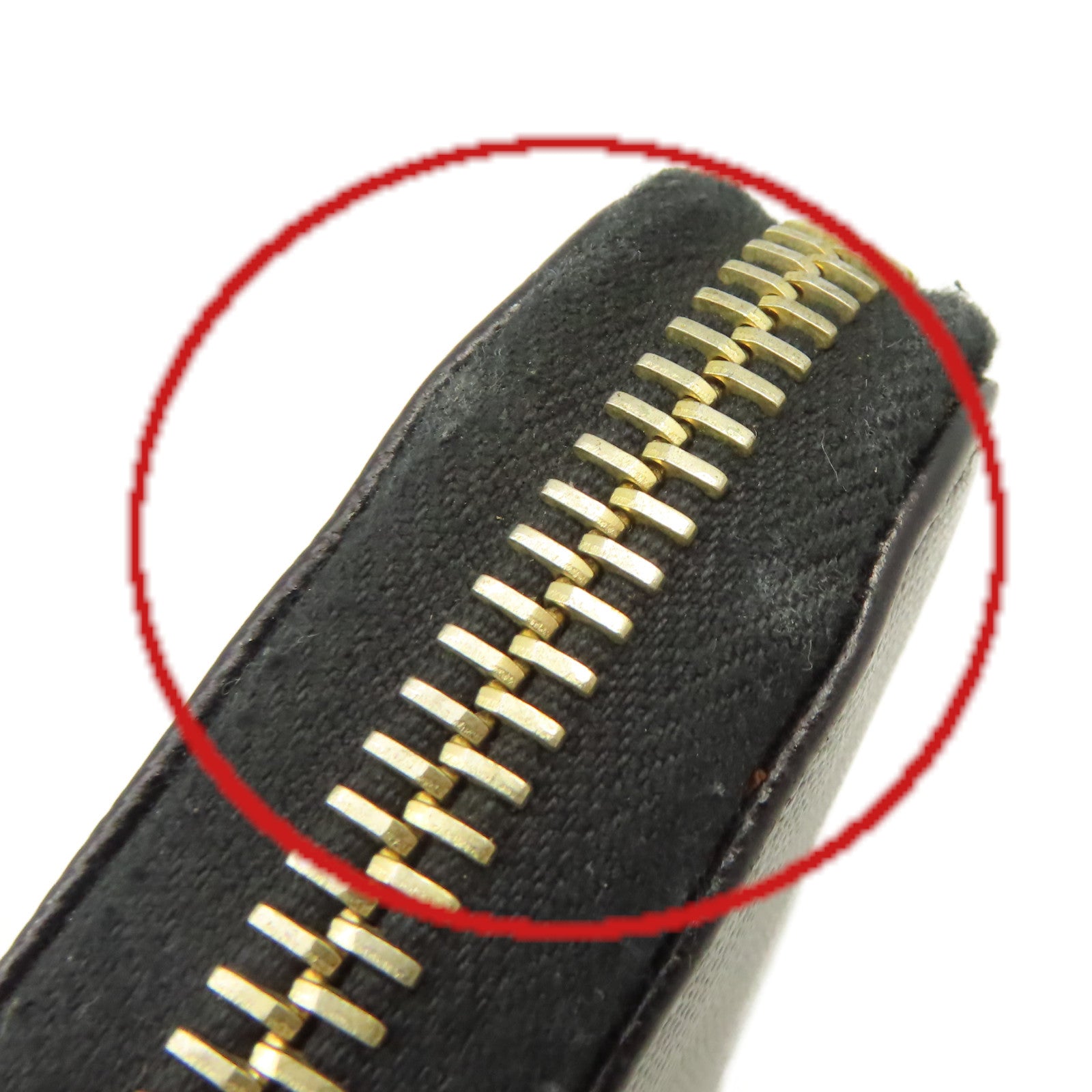 PRADA Saffiano皮革Zipper Long Wallet拉鏈長錢包黑色