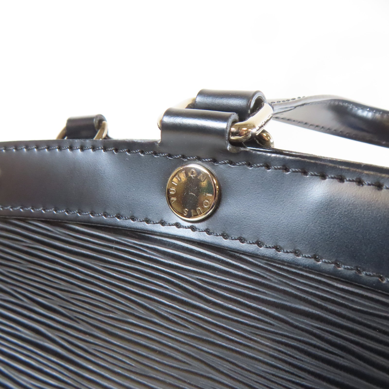 LOUIS VUITTON Epi Bera MM銀扣手挽肩背兩用袋黑色