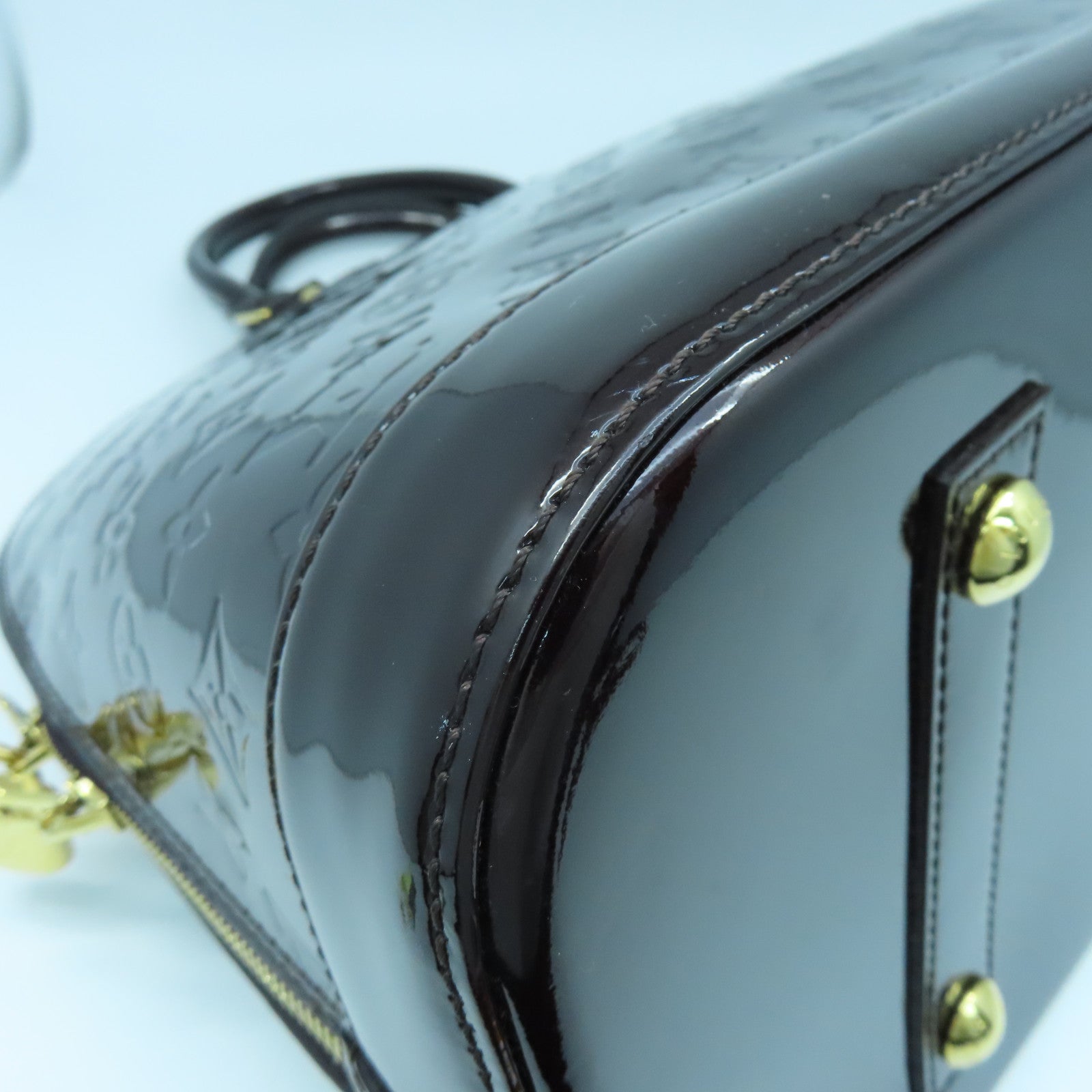 LOUIS VUITTON Monogram Vernis Alma GM金扣手挽袋紫色