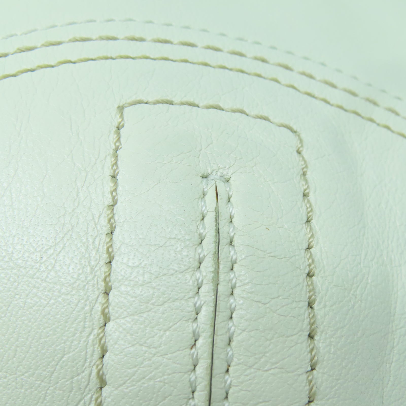 COACH 牛皮皮革Shoulder Bag銀扣肩背袋白色