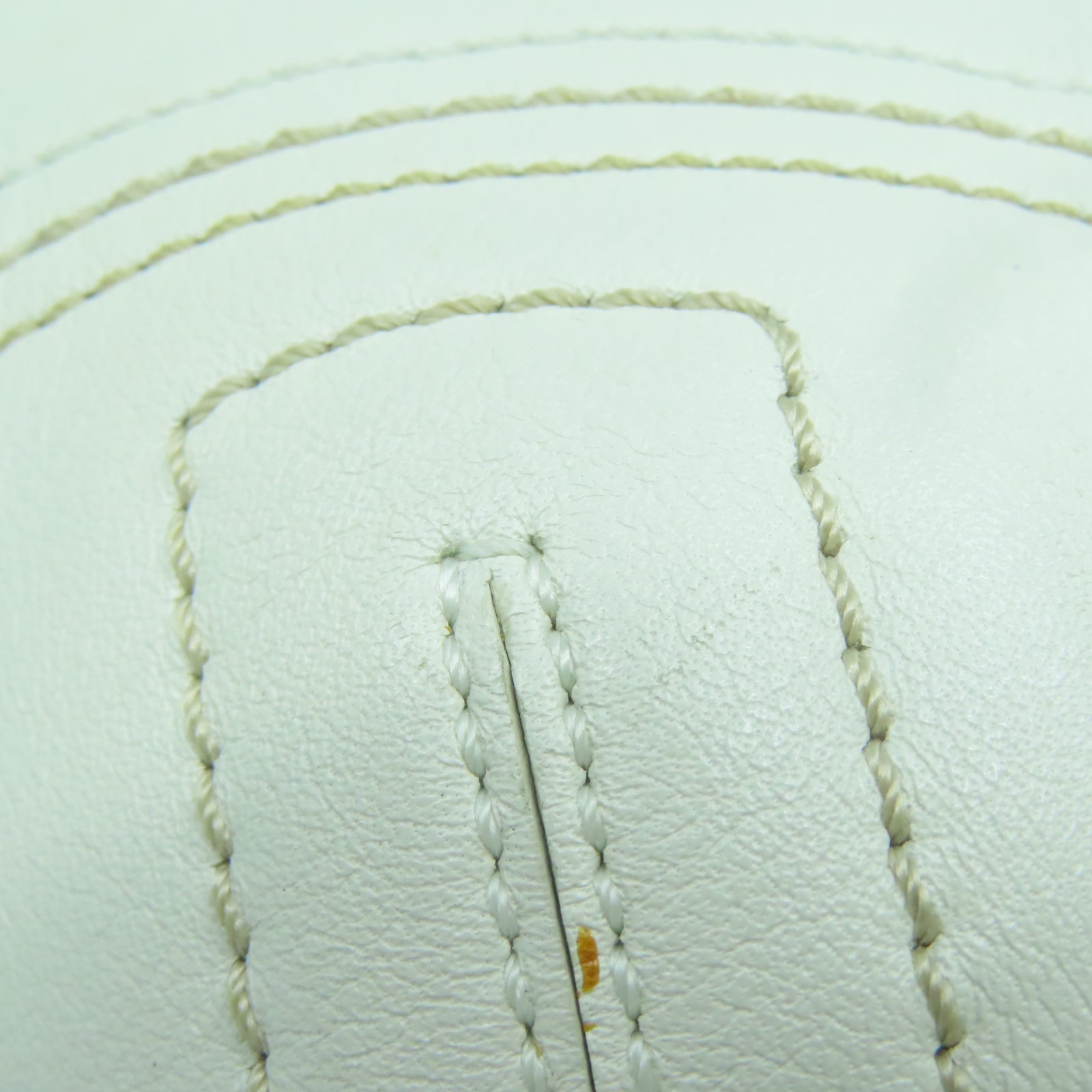 COACH 牛皮皮革Shoulder Bag銀扣肩背袋白色