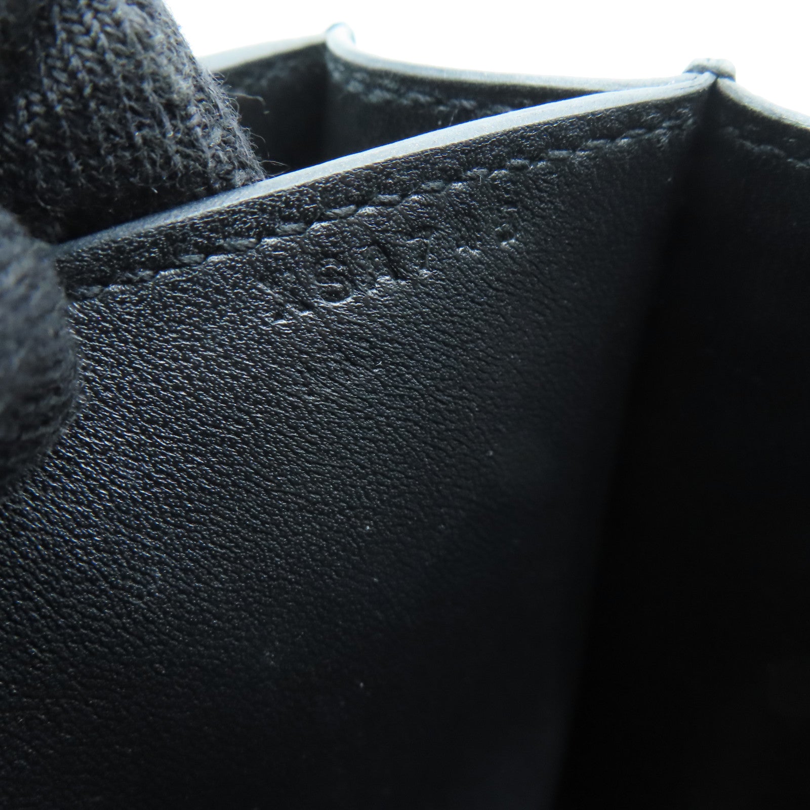 HERMES 【激减优惠】Epsom皮革Constance 24 Enamel银扣肩背袋Noir/黑色