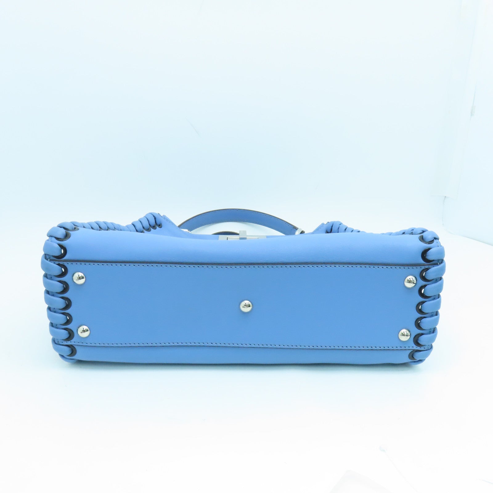 FENDI 牛皮皮革Peekaboo 2 way Shoulder银扣手挽肩背袋蓝色