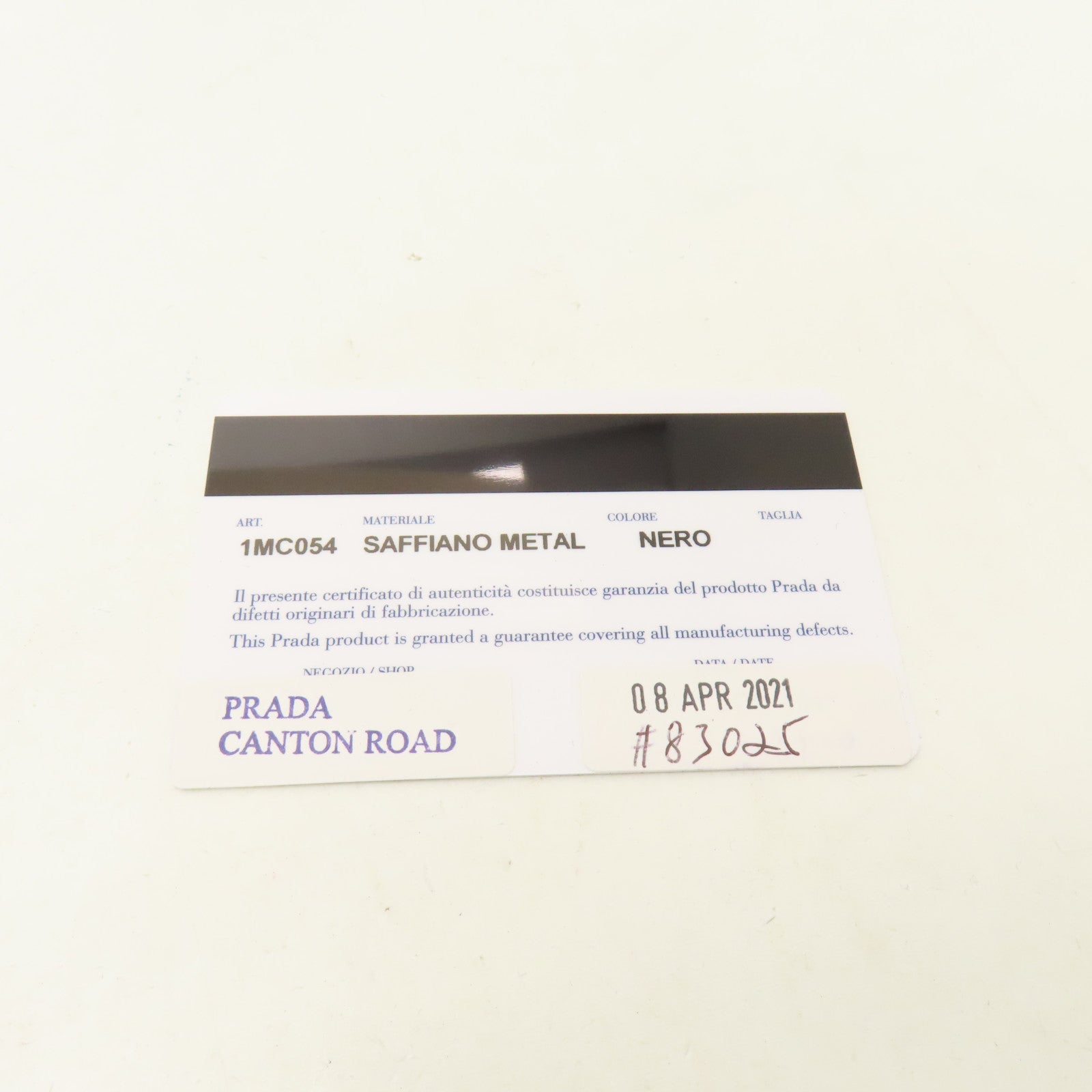 PRADA 牛皮皮革Card Case金扣卡片套黒色