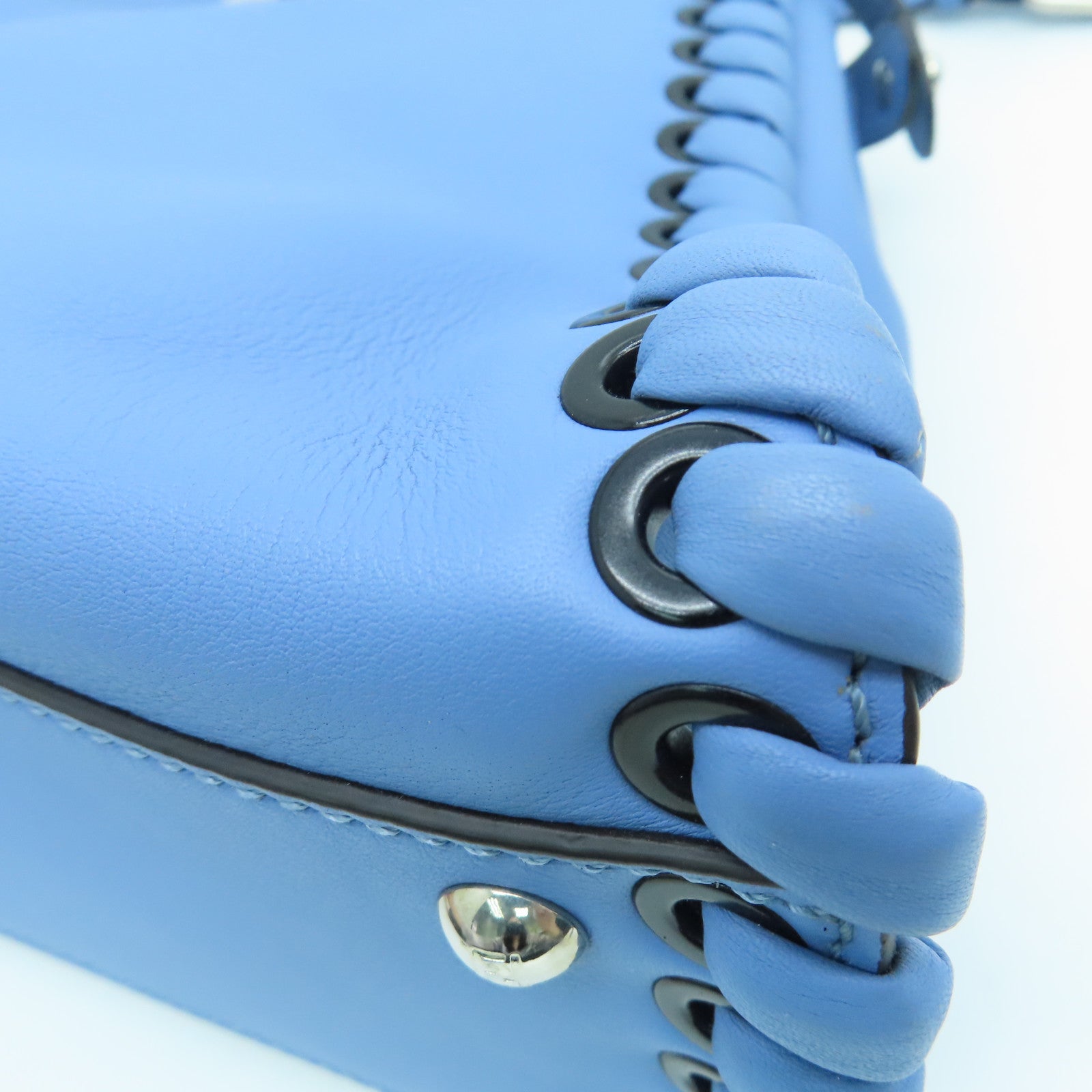 FENDI 牛皮皮革Peekaboo 2 way Shoulder银扣手挽肩背袋蓝色