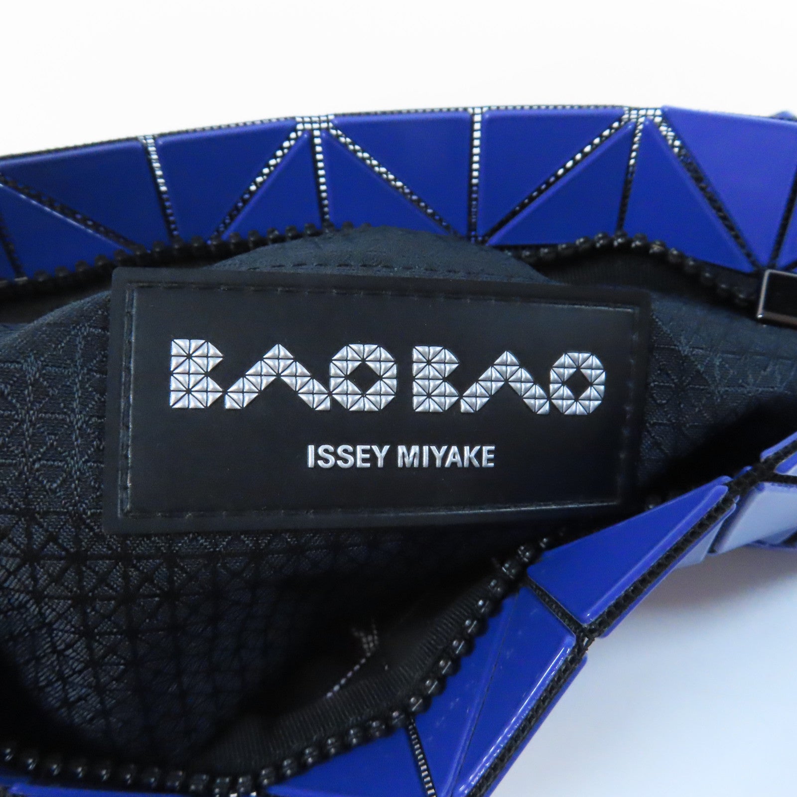 ISSEY MIYAKE PVC Handbag銀扣手挽袋藍色