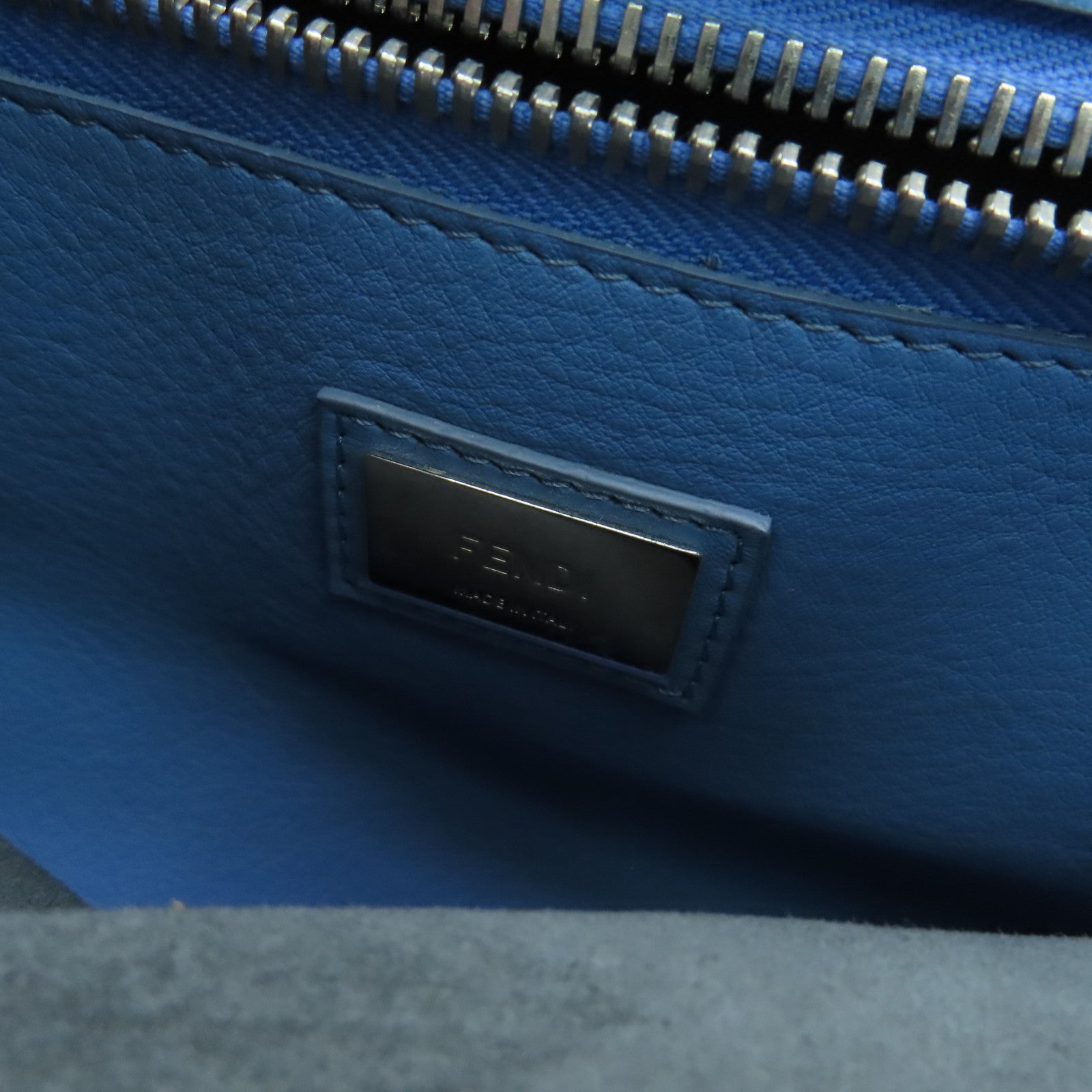 FENDI 牛皮皮革Peekaboo 2 way Shoulder银扣手挽肩背袋蓝色