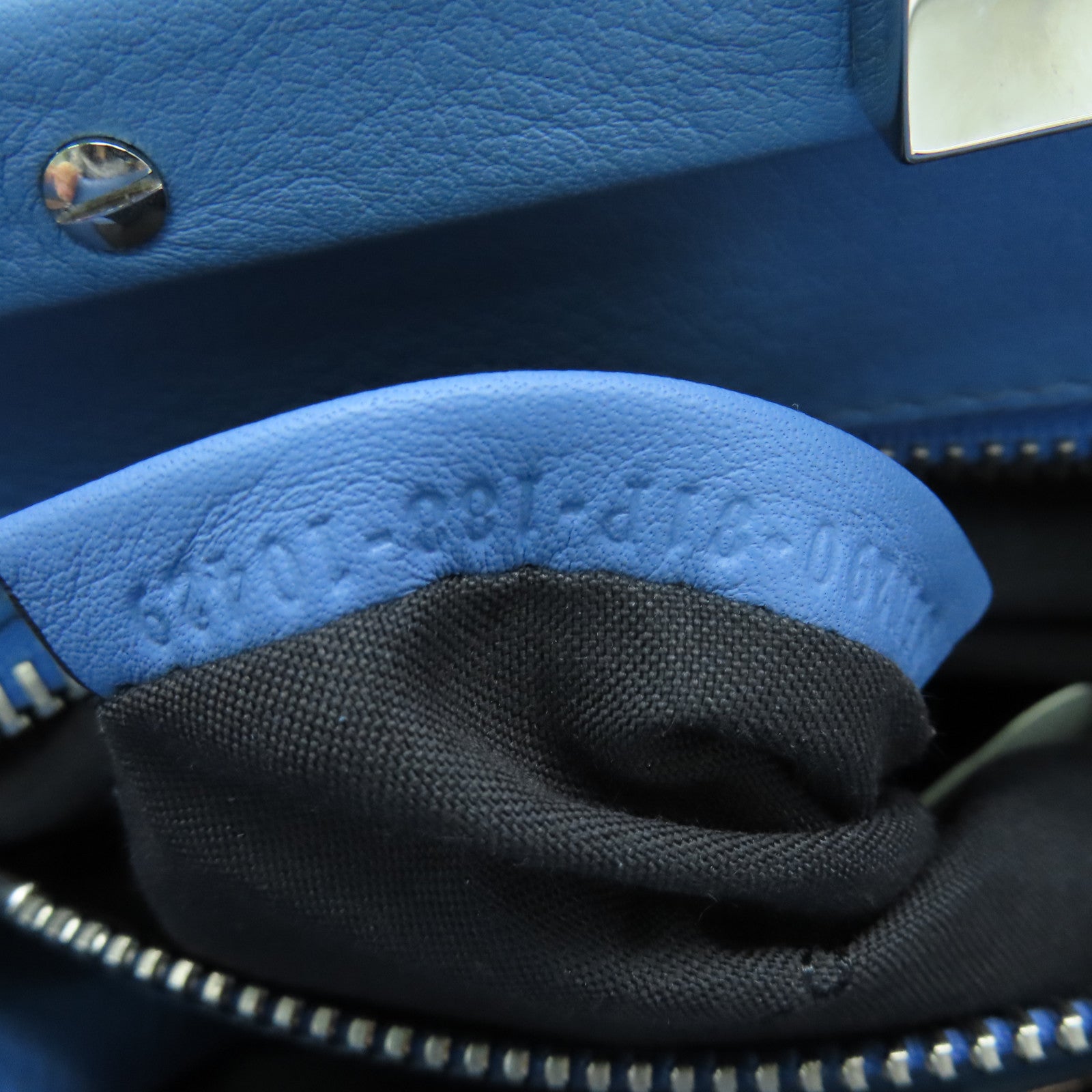 FENDI 牛皮皮革Peekaboo 2 way Shoulder银扣手挽肩背袋蓝色