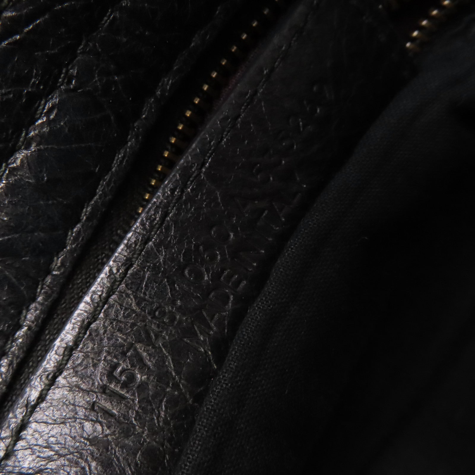BALENCIAGA 牛皮皮革Graffiti City 2way Shoulder Bag金扣手挽肩背兩用袋黑色/彩色