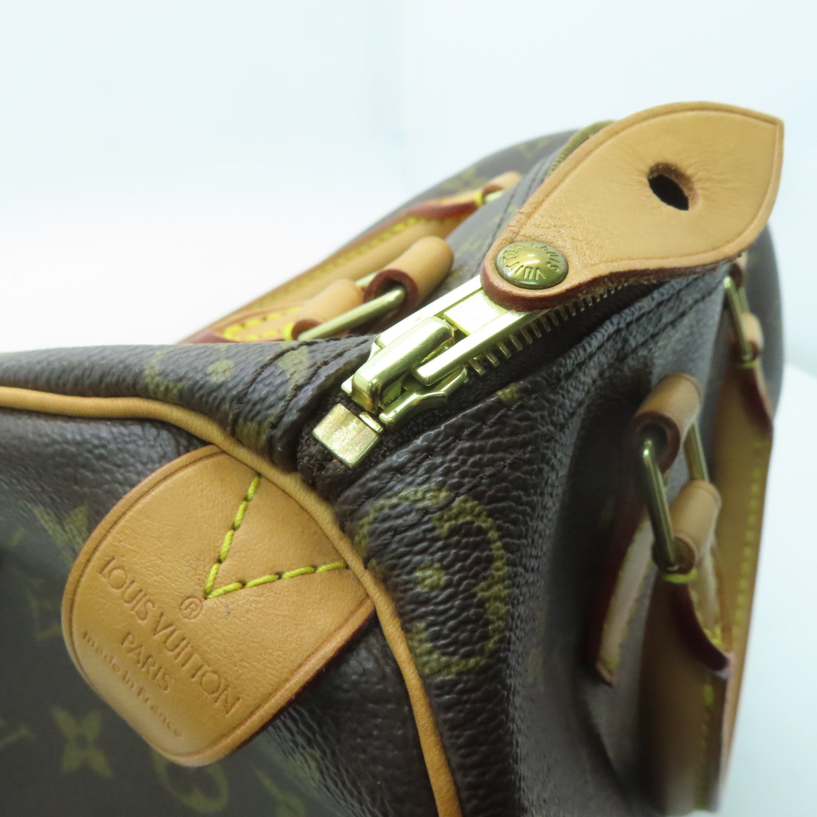 LOUIS VUITTON Monogram Speedy 25 Gold Buckle Hand Bag Brown