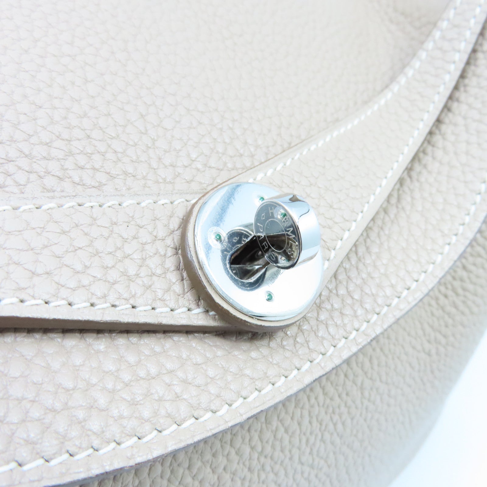 HERMES Clemence皮革Lindy 30銀扣手挽肩背兩用袋Gris Tourterelle米色
