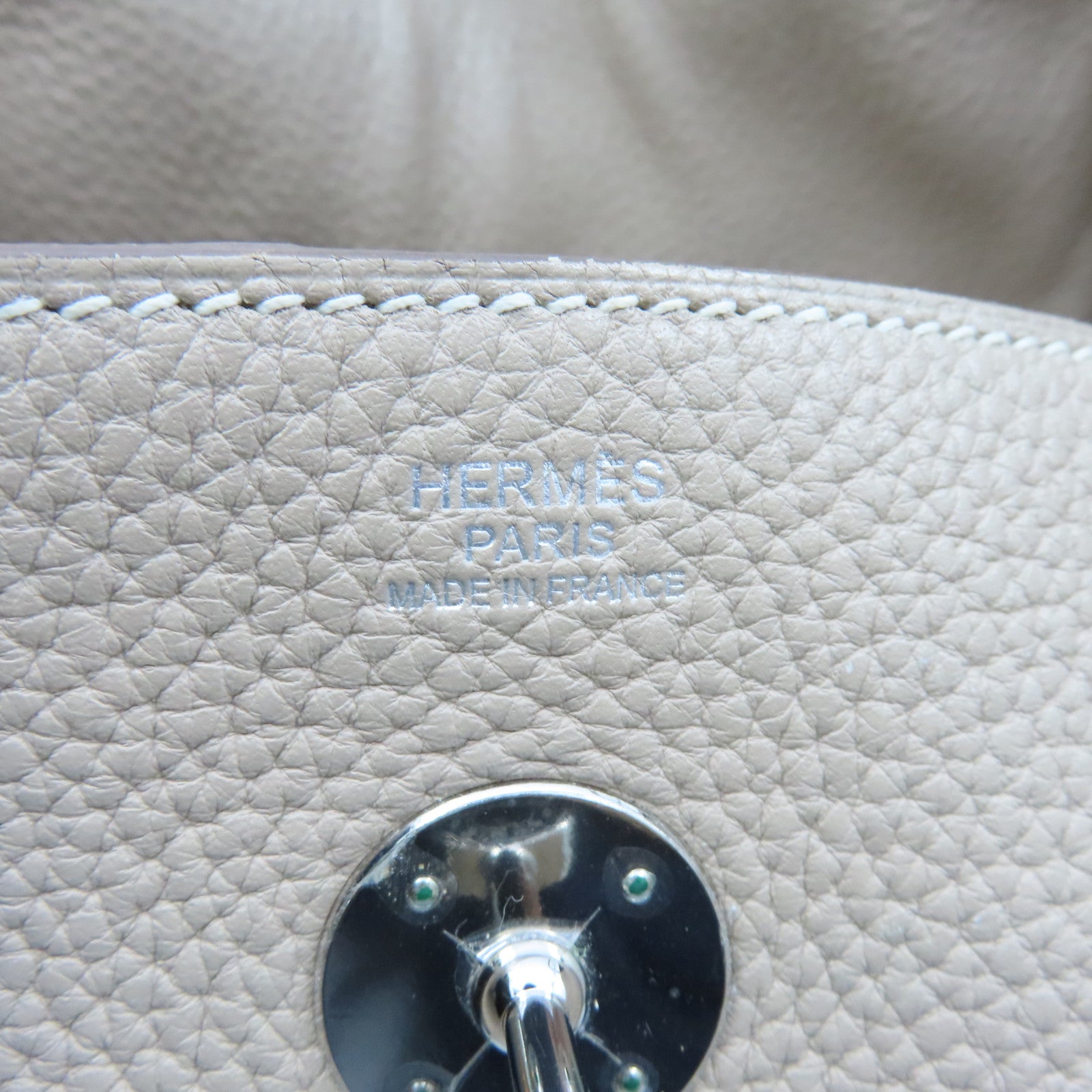 HERMES Clemence皮革Lindy 30銀扣手挽肩背兩用袋Gris Tourterelle米色