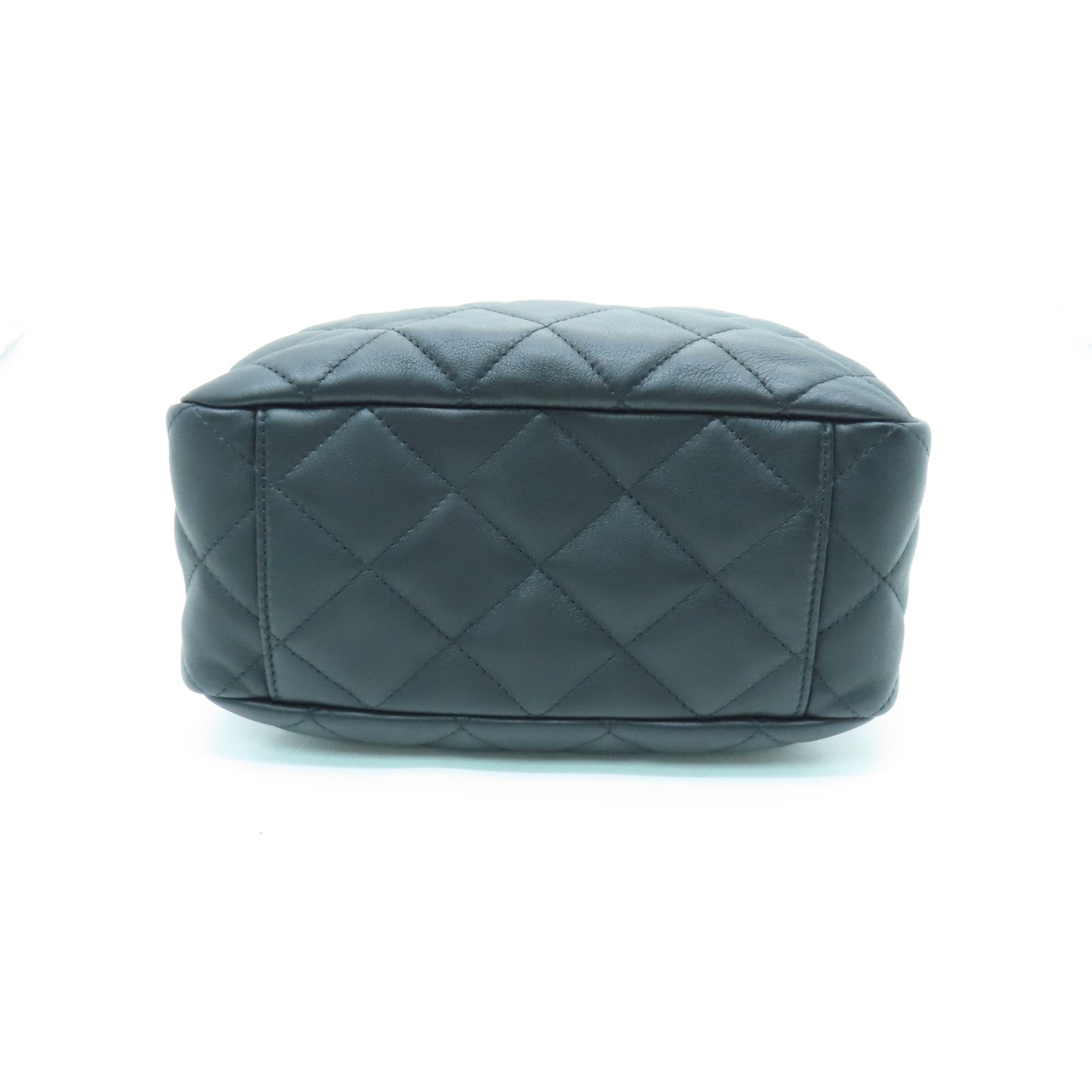 CHANEL rhombic cowhide leather Shoulder Bag gold buckle shoulder bag black