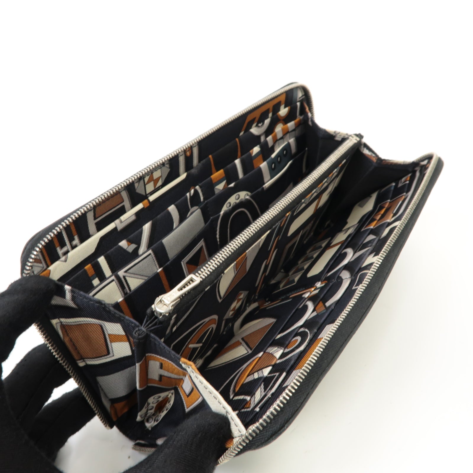 HERMES Epsom皮革Silk'In Long Wallet銀扣長錢包黑色