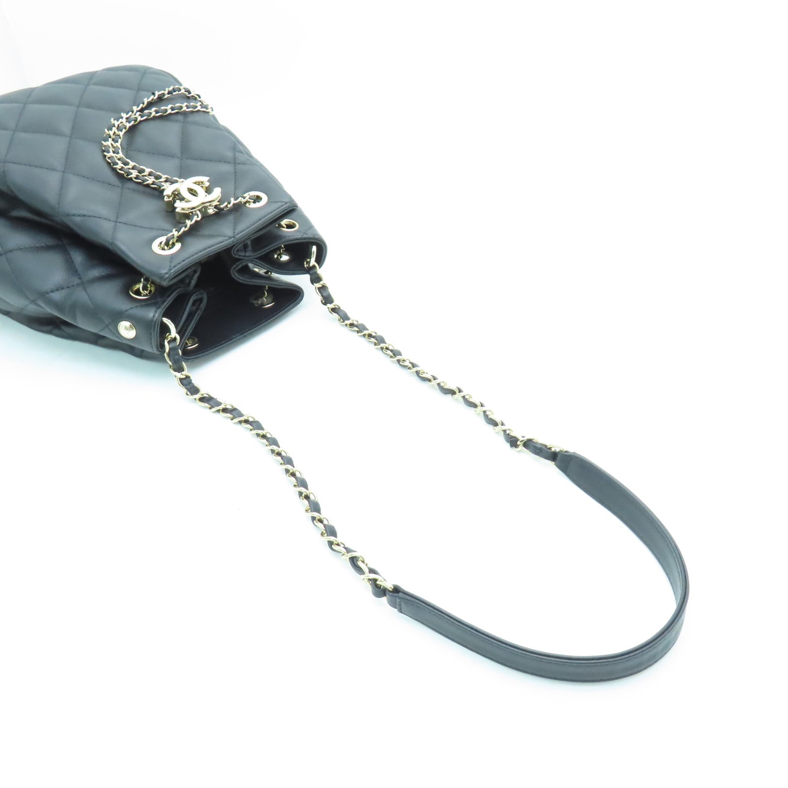 CHANEL rhombic cowhide leather Shoulder Bag gold buckle shoulder bag black