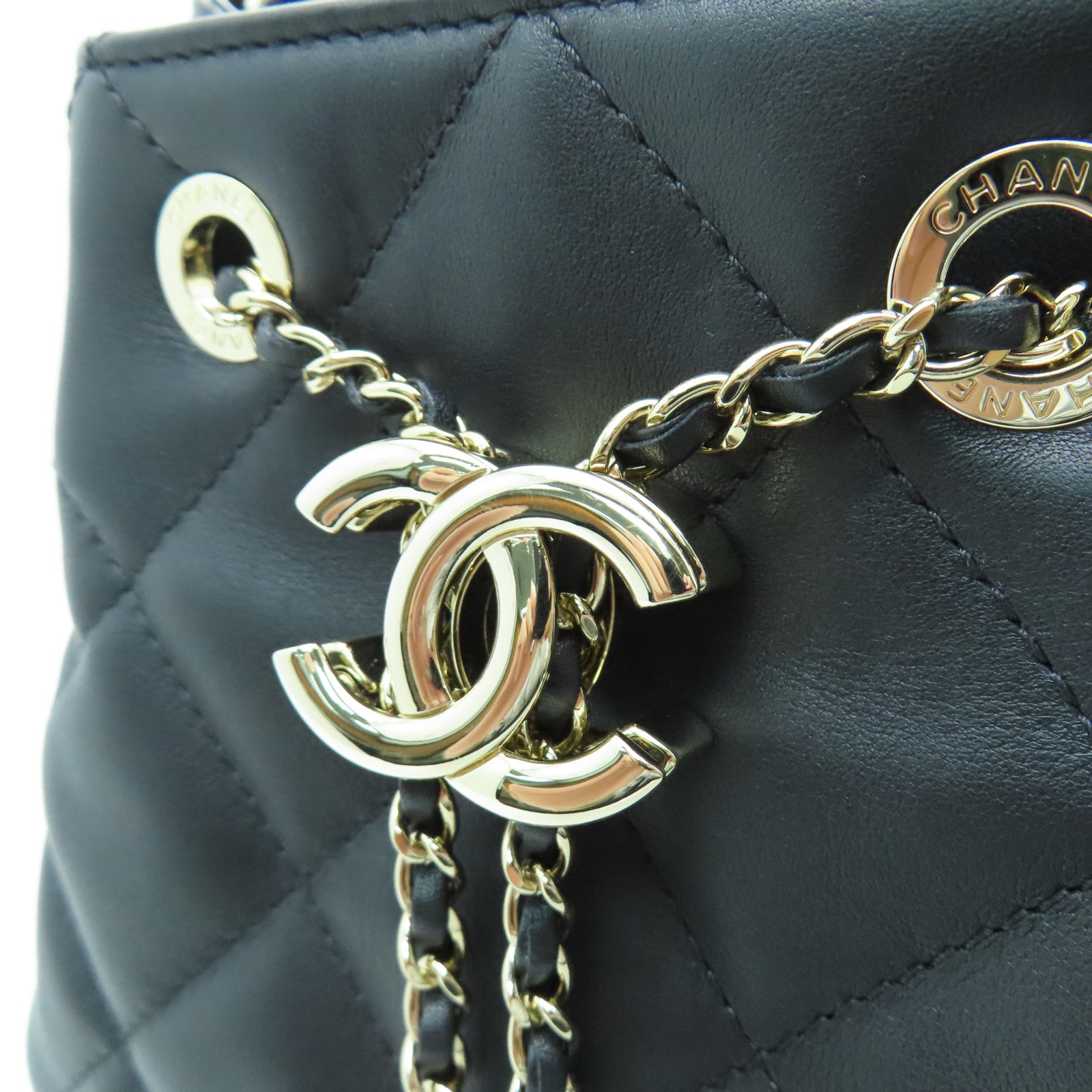 CHANEL rhombic cowhide leather Shoulder Bag gold buckle shoulder bag black