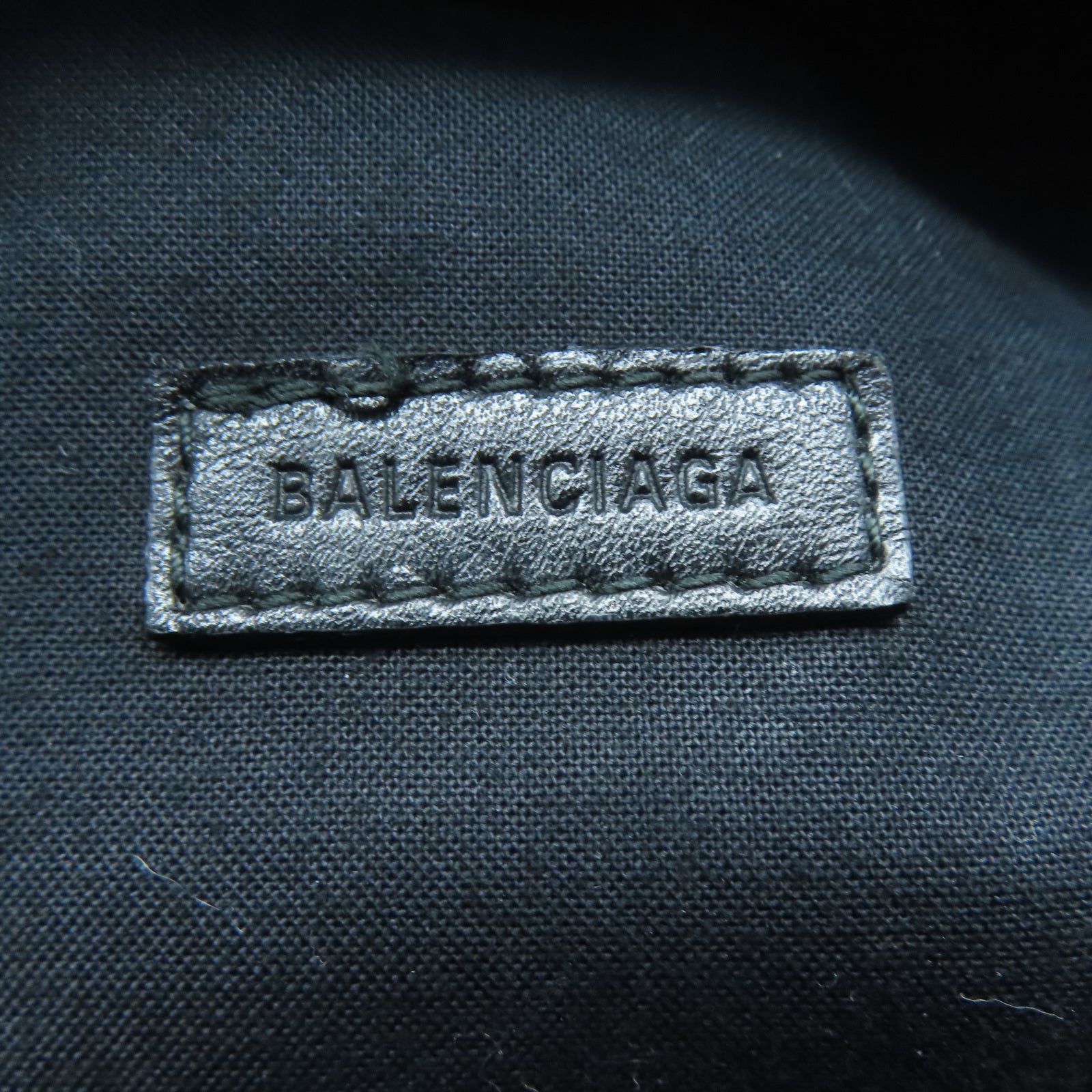 BALENCIAGA 【激減優惠】尼龍Waist Bag銀扣腰包黑色