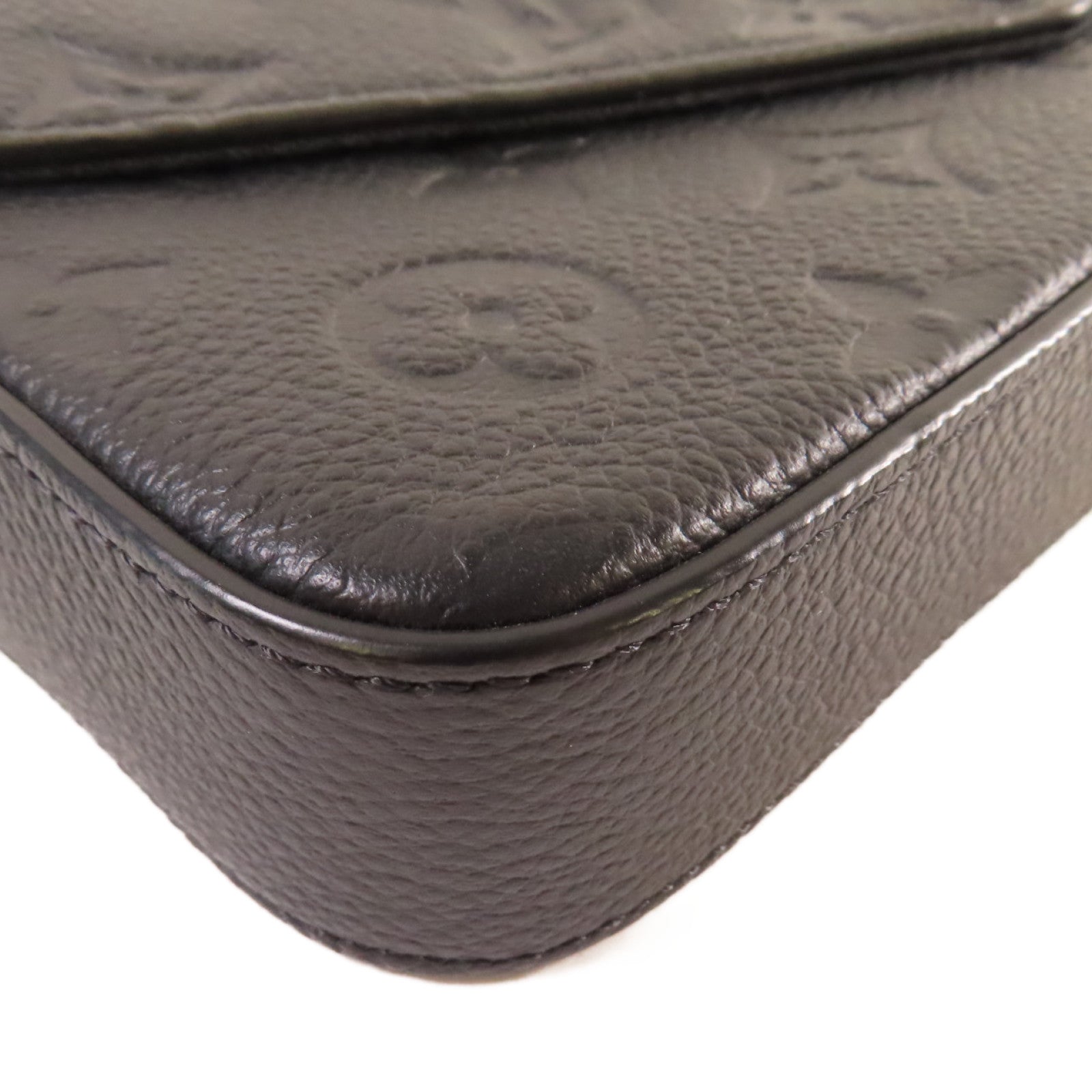 LOUIS VUITTON Monogram Empreinte Felicie Pochette Shoulder Bag金扣鏈帶肩背袋黑色