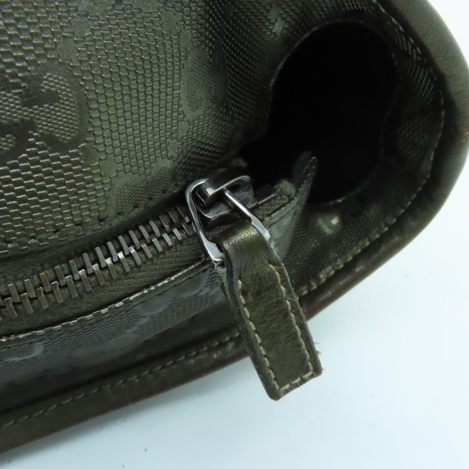 GUCCI Coated Canvas Tote Bag Silver Buckle Handle Shoulder Bag Gold