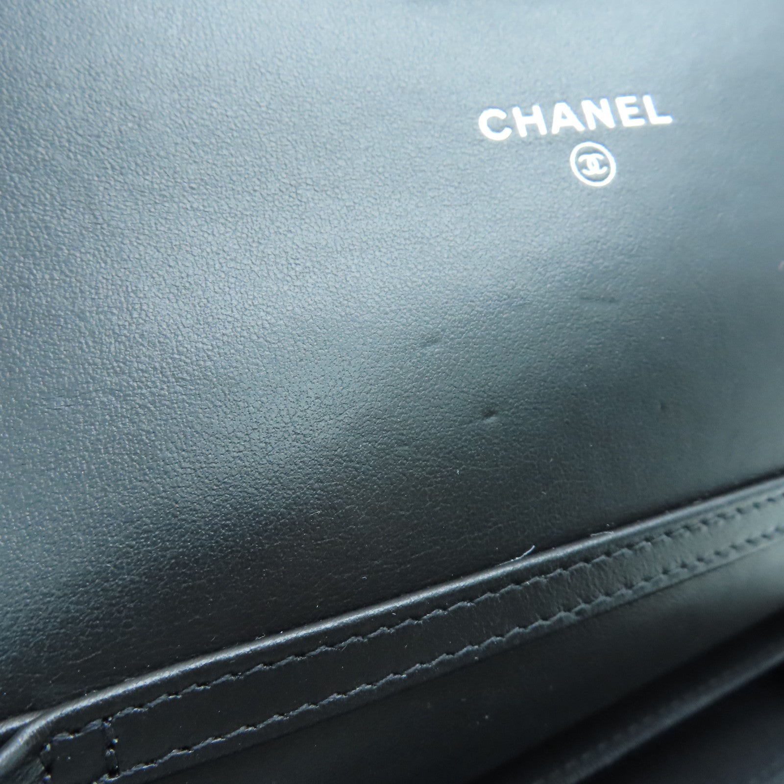 CHANEL 斜紋牛皮皮革2.55 Chain Shoulder鏈帶肩背袋黑色