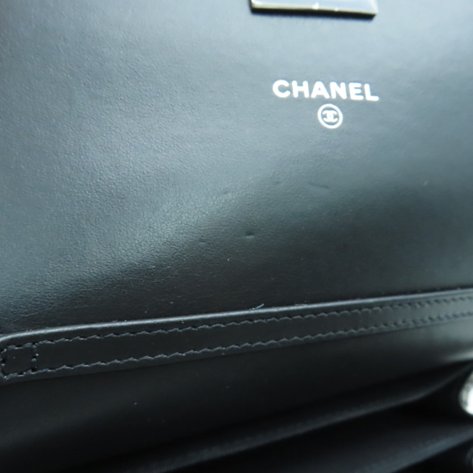 CHANEL 斜紋牛皮皮革2.55 Chain Shoulder鏈帶肩背袋黑色