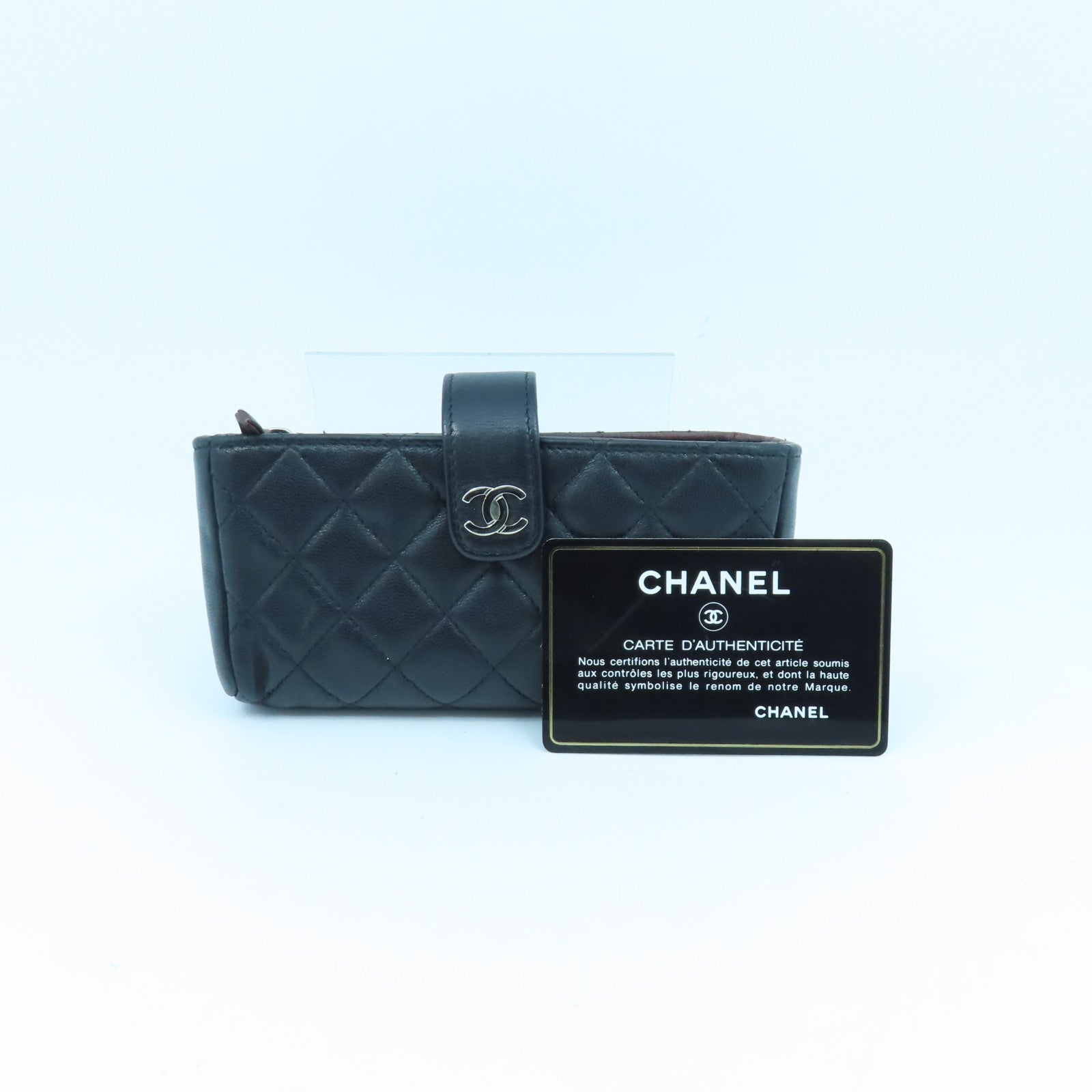 CHANEL 菱格羊皮皮革Pouch銀扣手拿包黑色