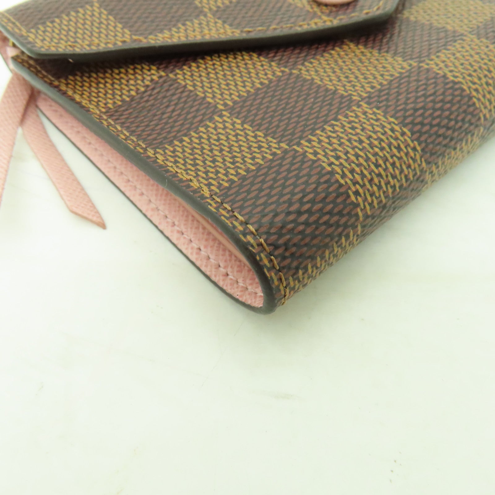 LOUIS VUITTON Damier Ebene Victorine金扣錢包棕色/粉紅色