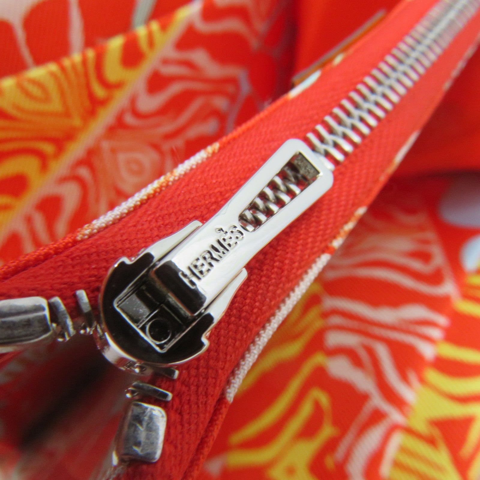 HERMES Epsom Leather Silk-In Compact Zipper Wallet Silver Buckle Zipper Short Wallet Orange Orange
